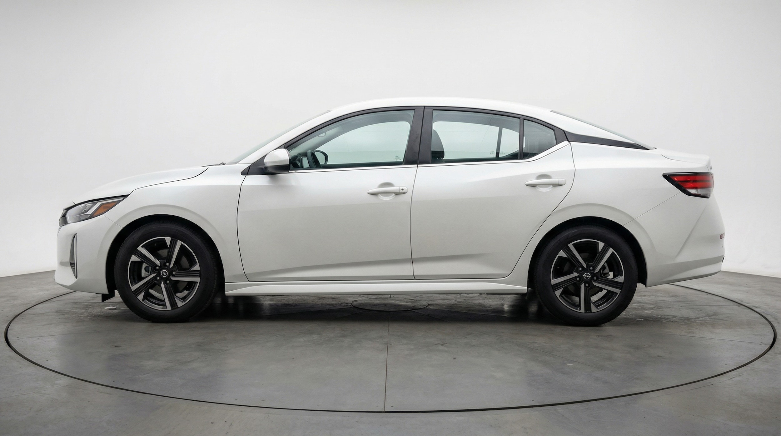 Thumbnail: 2025 Nissan Sentra - 4