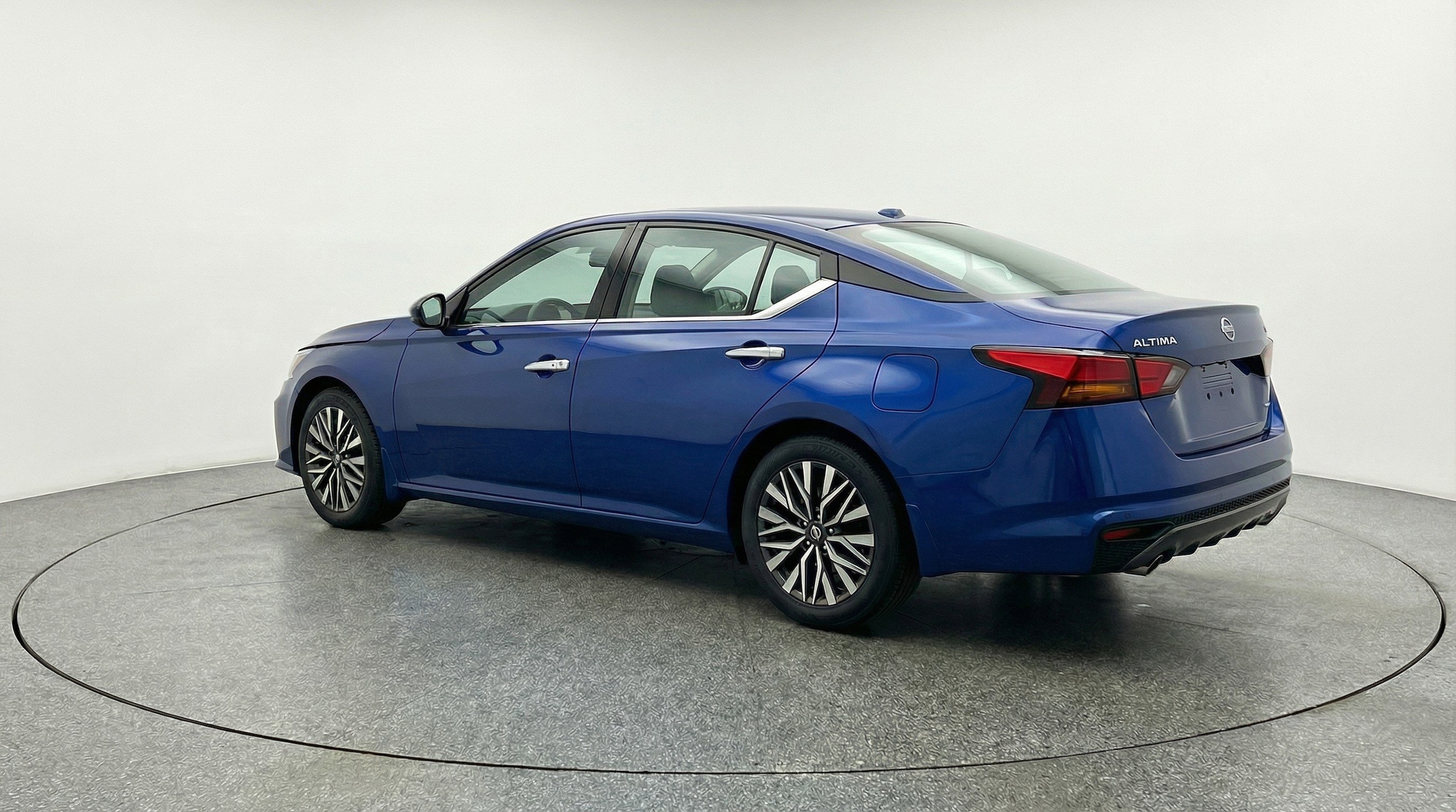 Thumbnail: 2025 Nissan Altima - 6