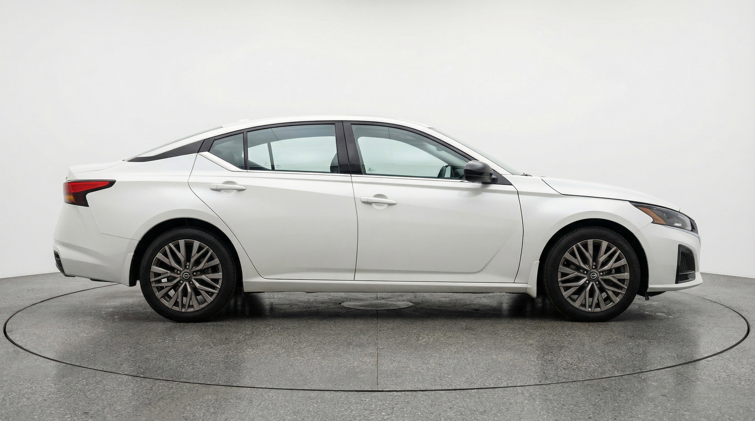 Thumbnail: 2025 Nissan Altima - 11