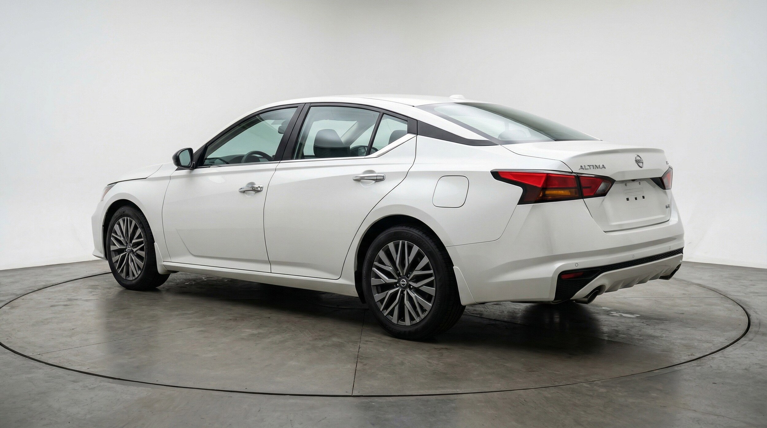 Thumbnail: 2025 Nissan Altima - 6