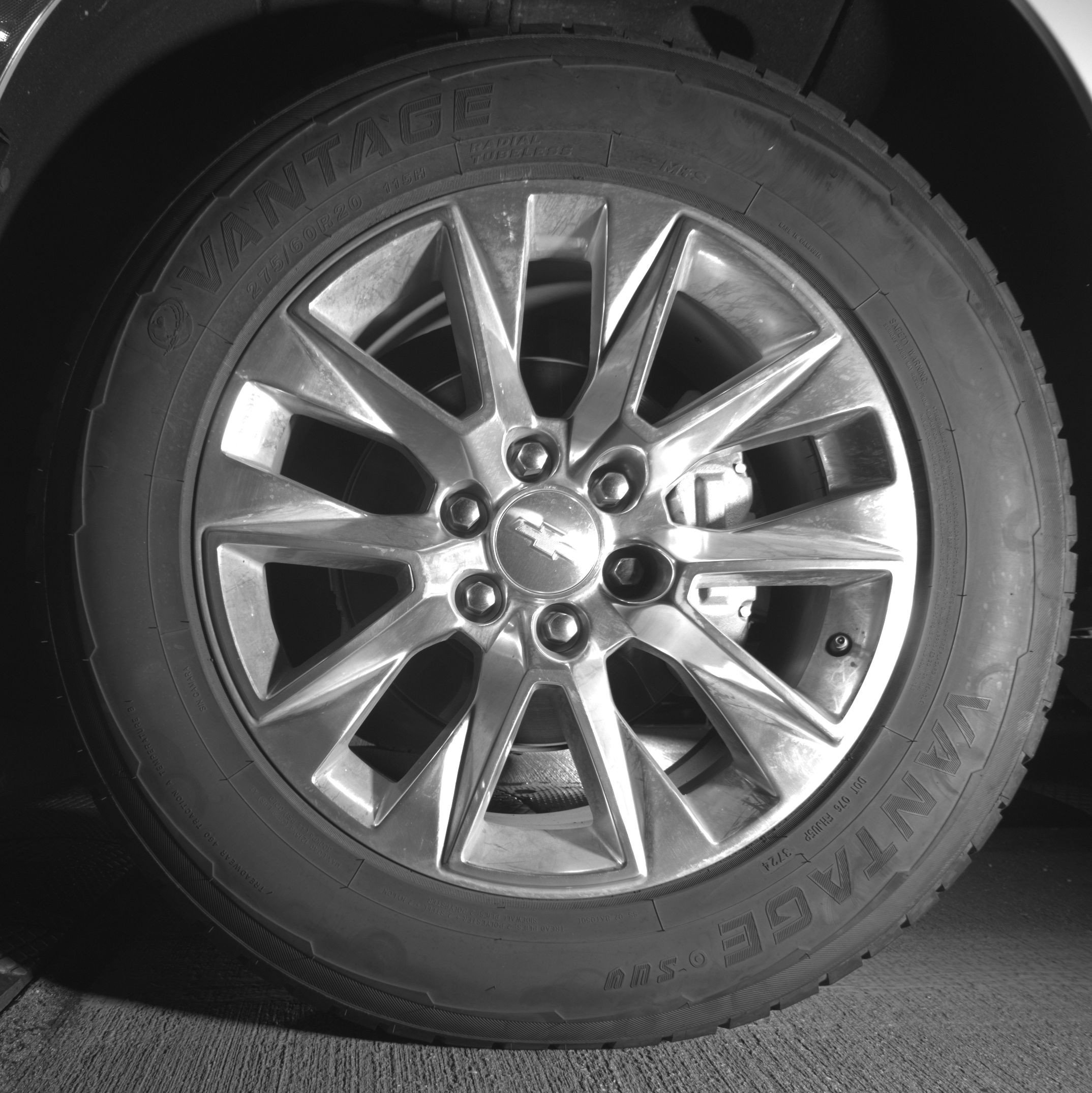 Thumbnail: 2023 Chevrolet Suburban - 12