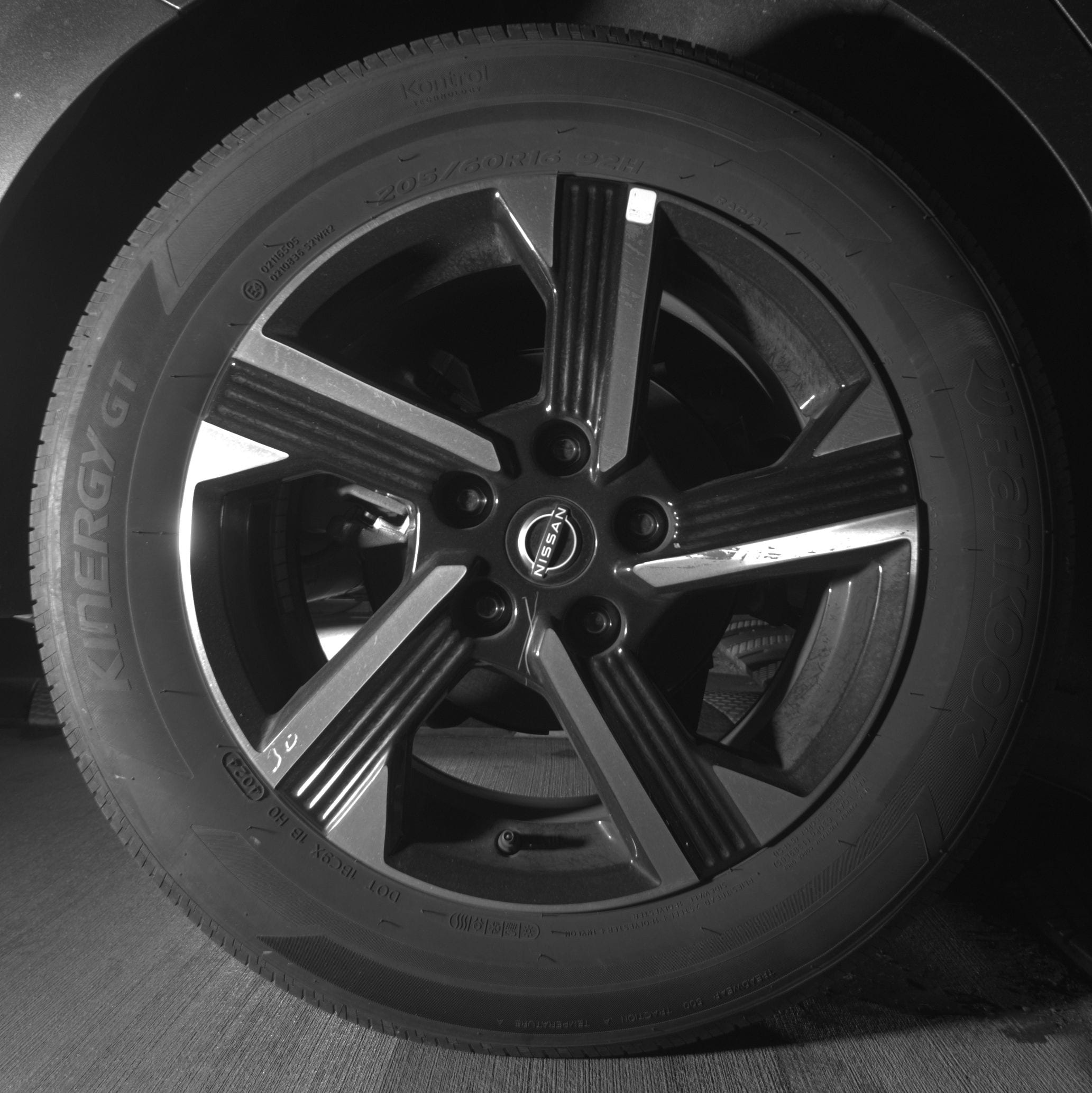 Thumbnail: 2025 Nissan Sentra - 12