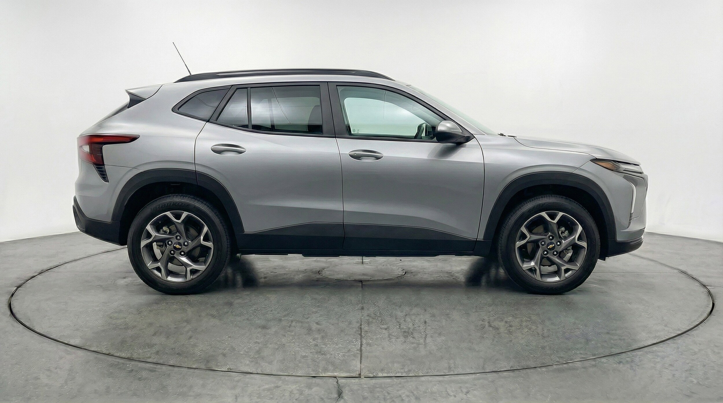 Thumbnail: 2025 Chevrolet Trax - 11