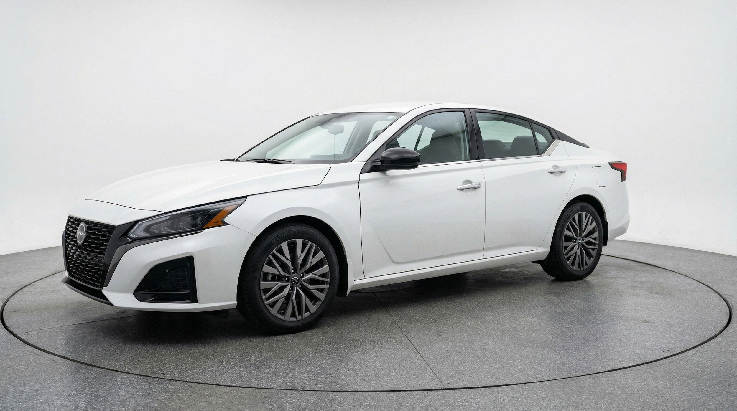 Thumbnail: 2025 Nissan Altima - 3