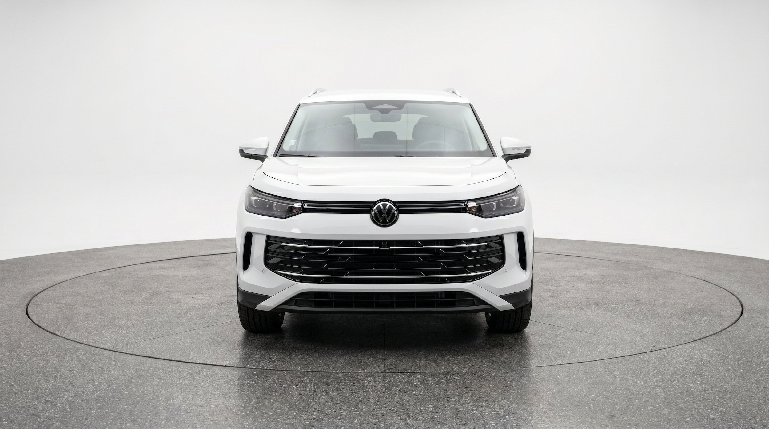 Thumbnail: 2026 Volkswagen Tiguan - 2