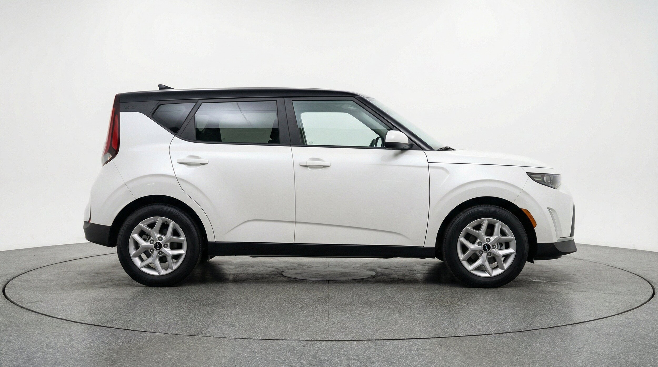 Thumbnail: 2025 Kia Soul - 11