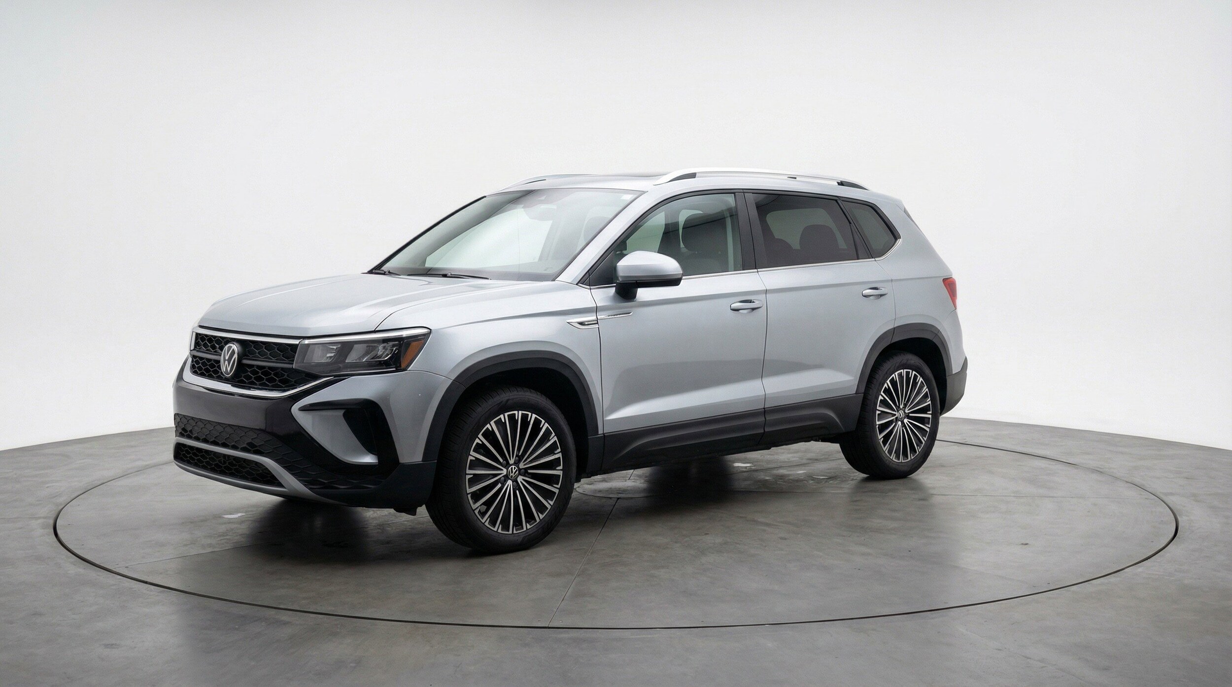 Thumbnail: 2025 Volkswagen Taos - 3