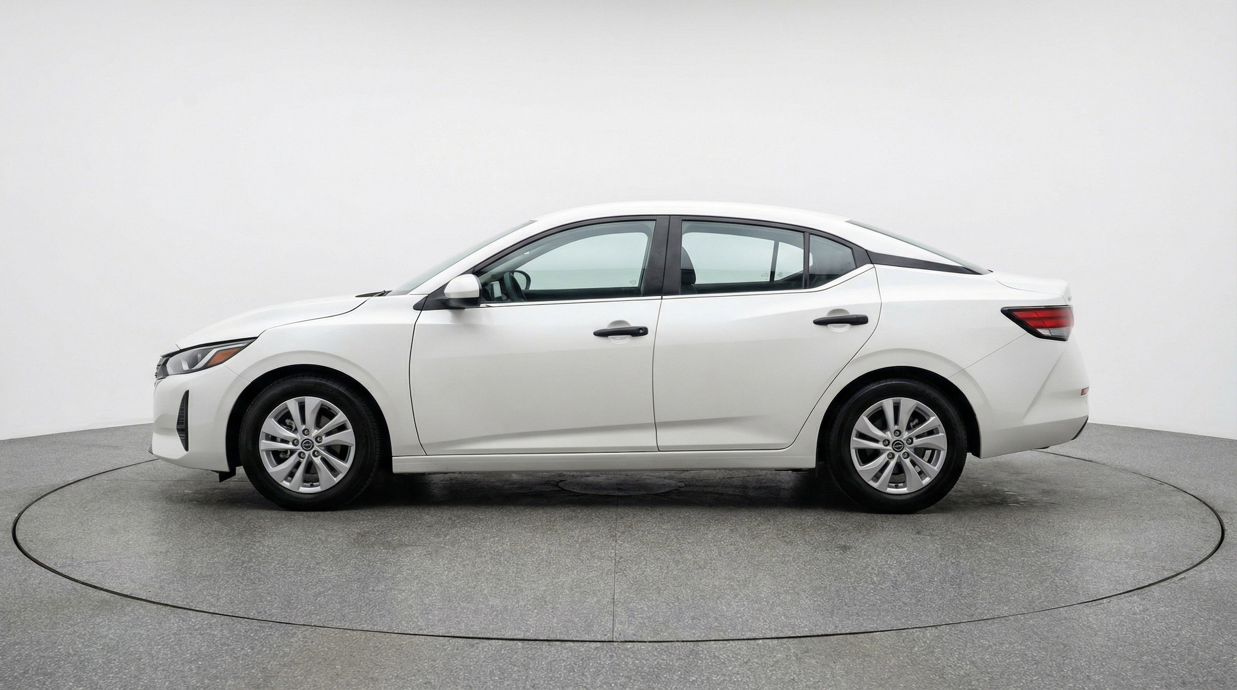 Thumbnail: 2025 Nissan Sentra - 5