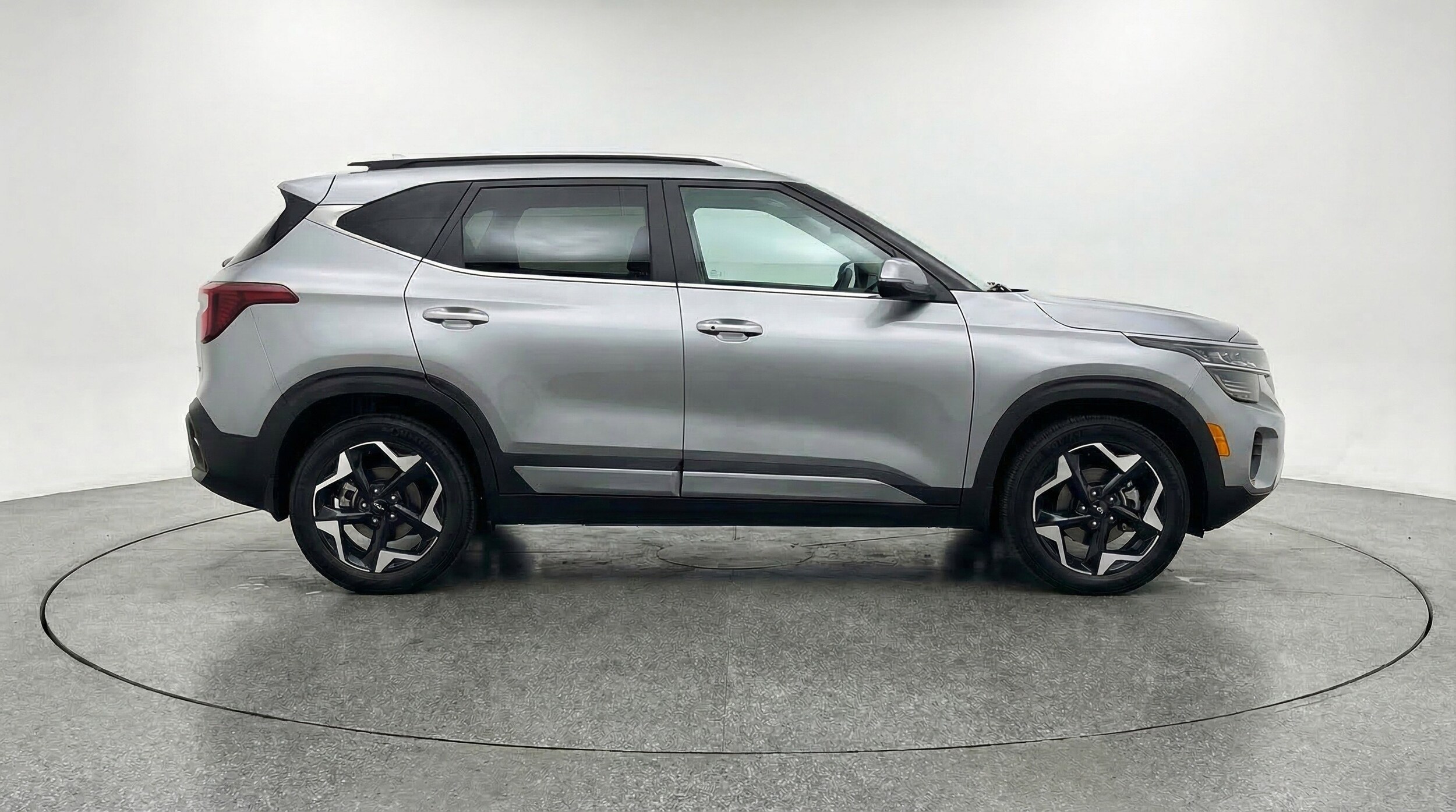 Thumbnail: 2025 Kia Seltos - 11