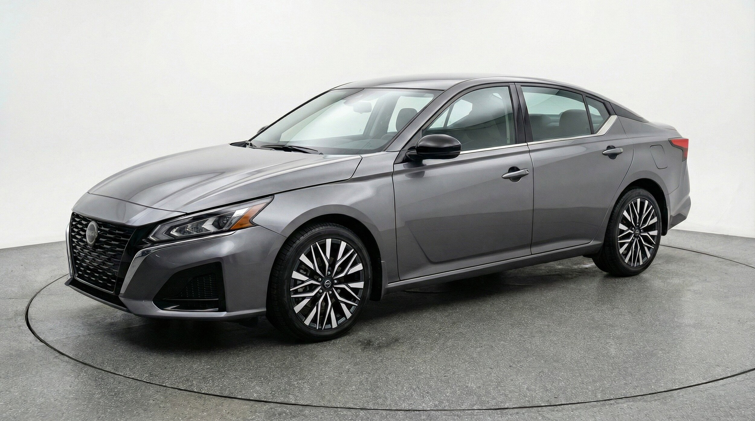 Thumbnail: 2025 Nissan Altima - 3