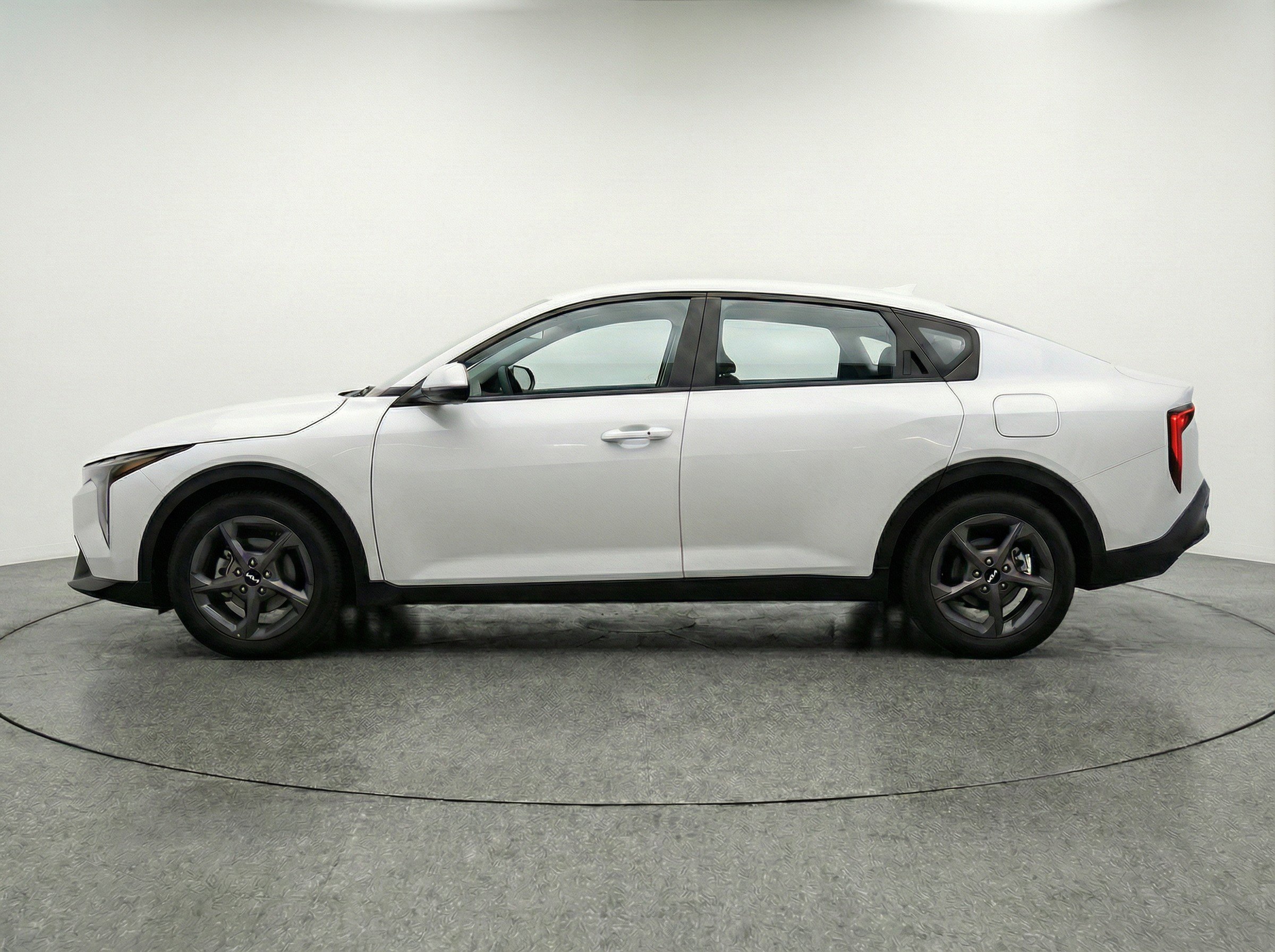 Thumbnail: 2025 Kia K4 - 5