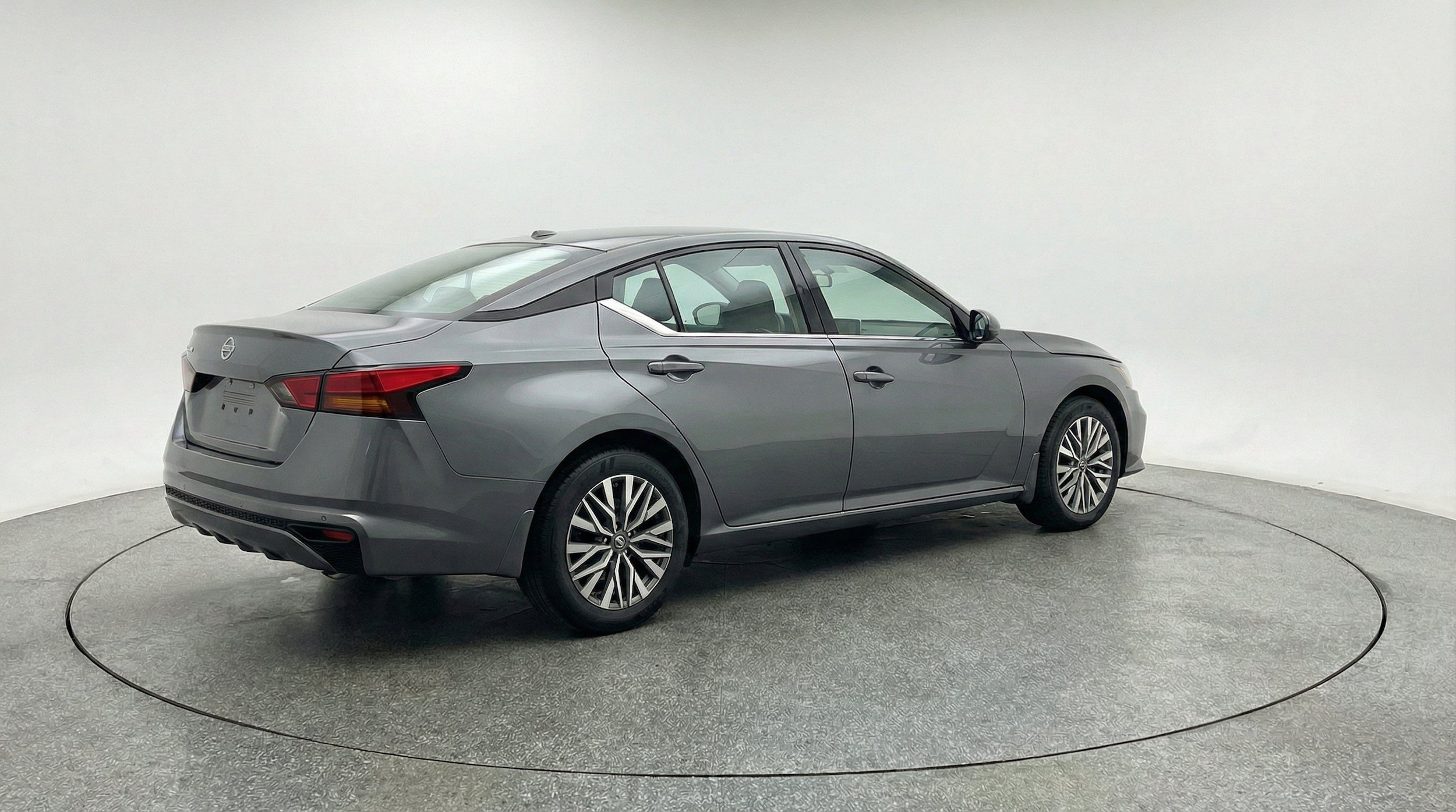 Thumbnail: 2025 Nissan Altima - 9
