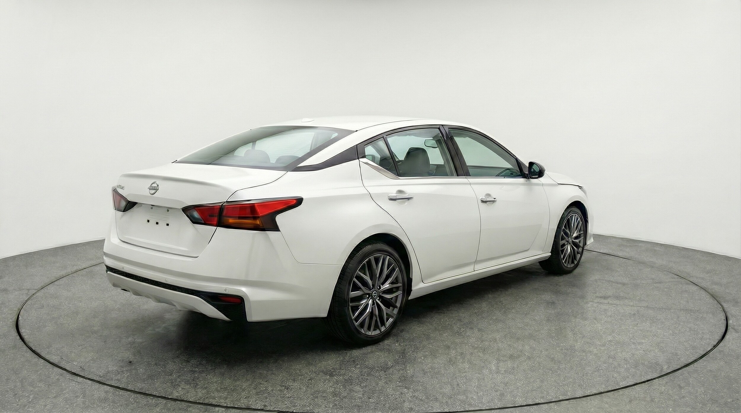 Thumbnail: 2025 Nissan Altima - 7