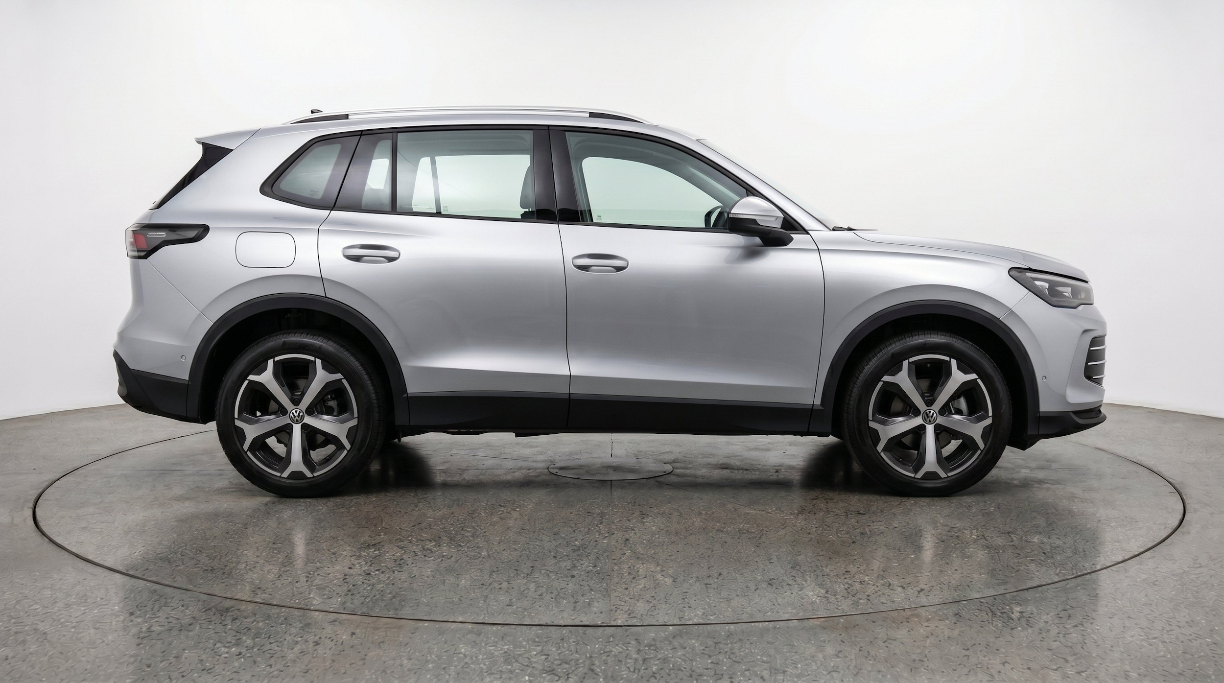 Thumbnail: 2026 Volkswagen Tiguan - 11