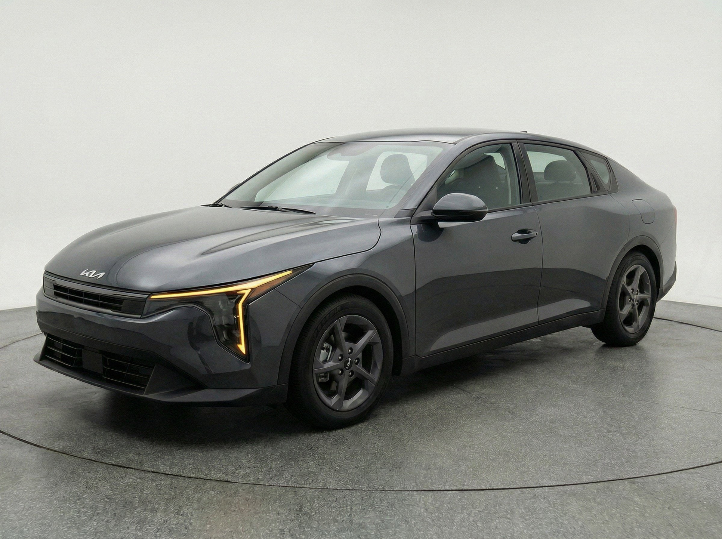 Thumbnail: 2025 Kia K4 - 3