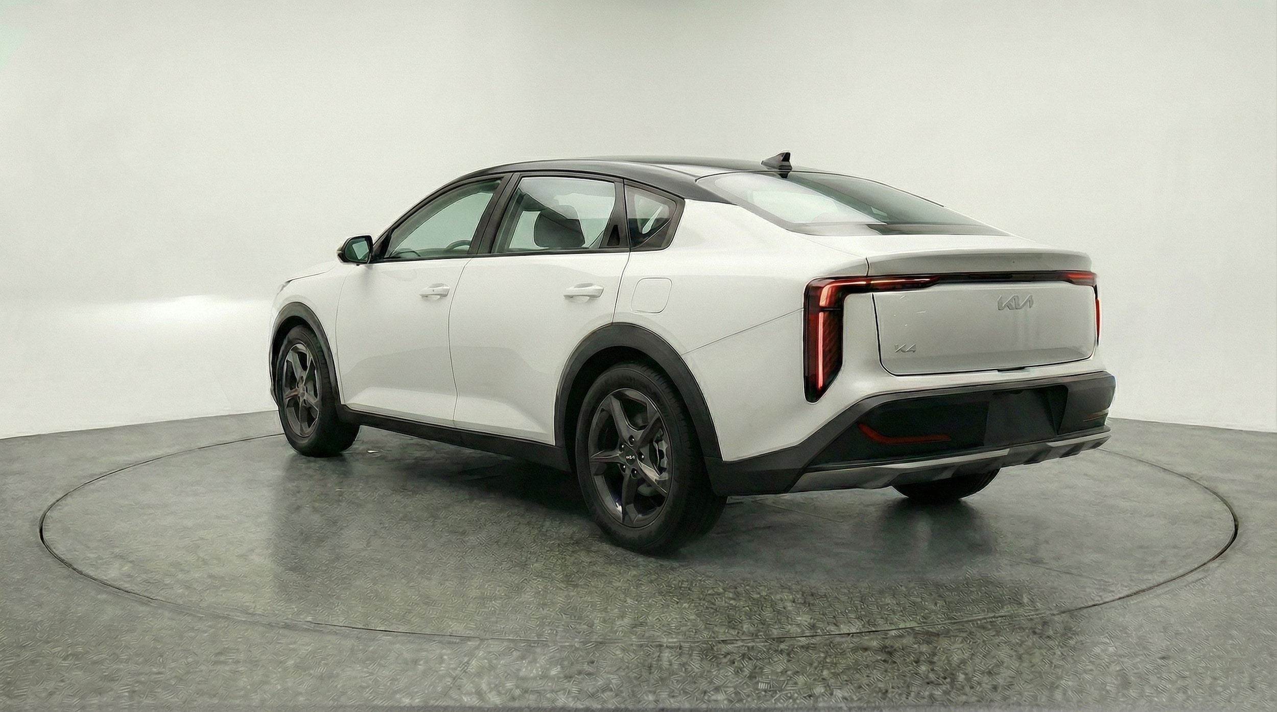 Thumbnail: 2026 Kia K4 - 6