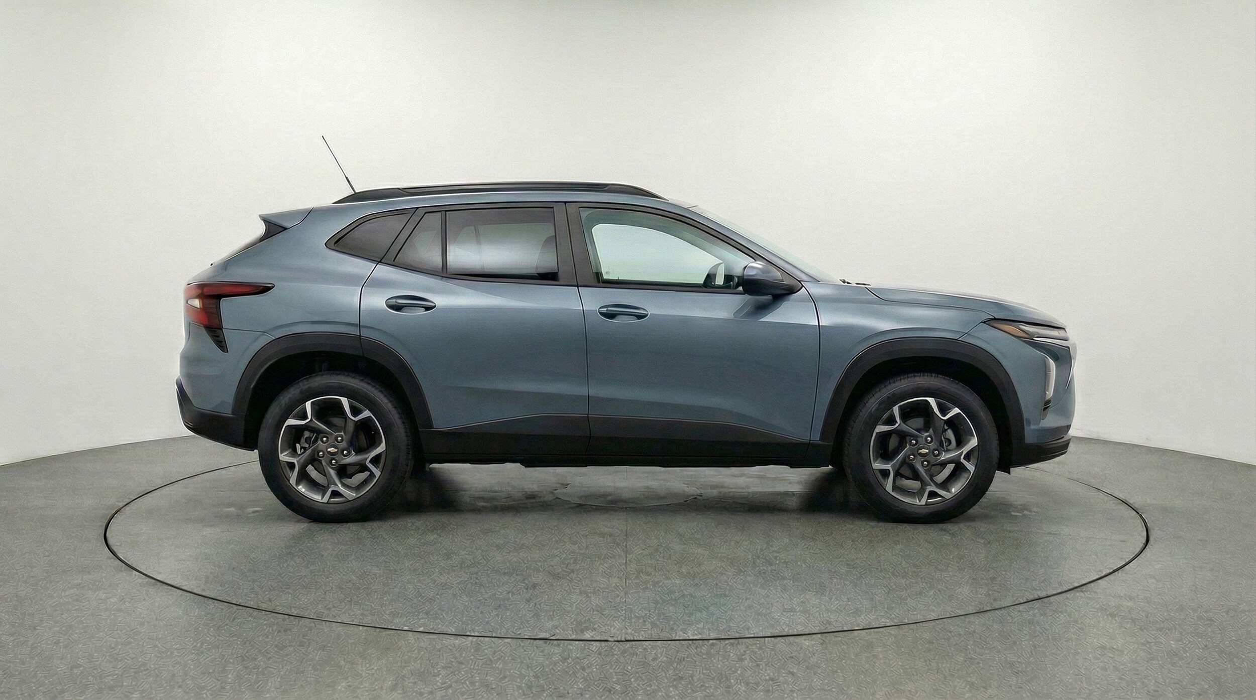 Thumbnail: 2025 Chevrolet Trax - 11