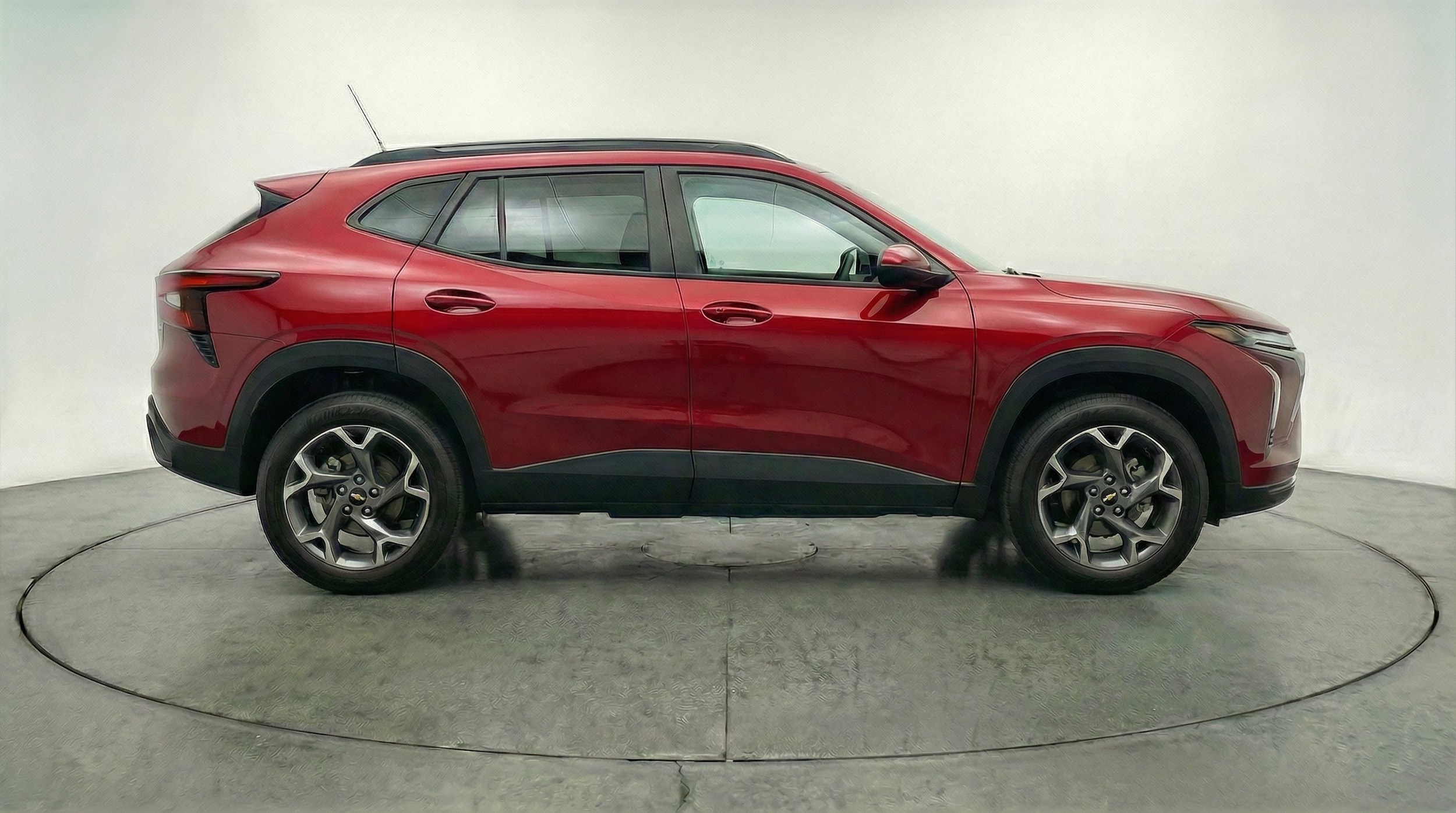 Thumbnail: 2025 Chevrolet Trax - 8