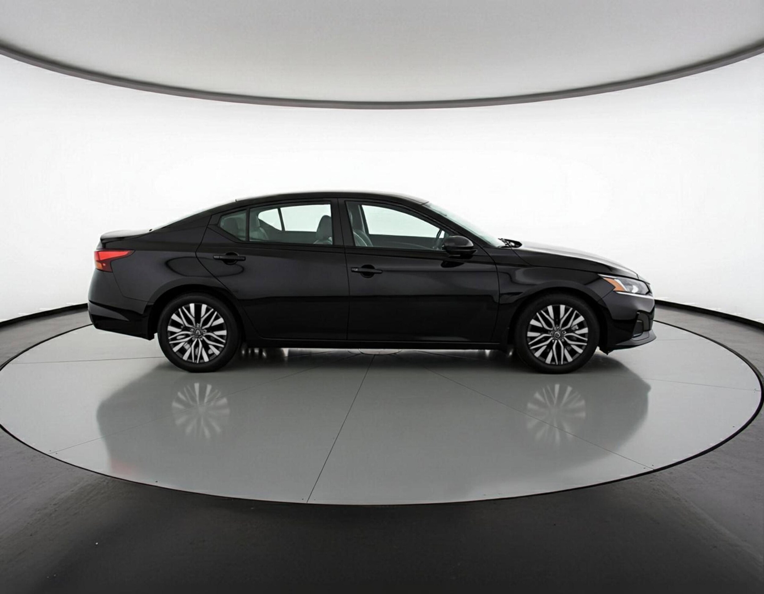 Thumbnail: 2025 Nissan Altima - 11
