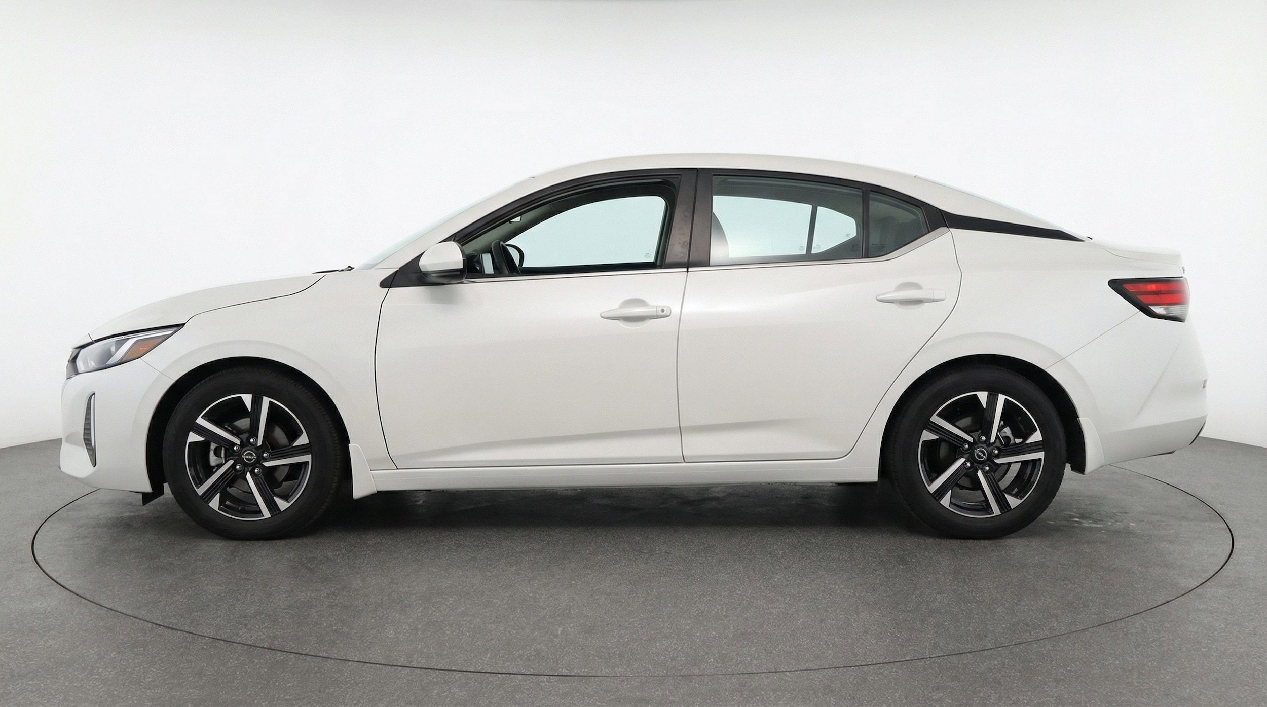Thumbnail: 2025 Nissan Sentra - 5