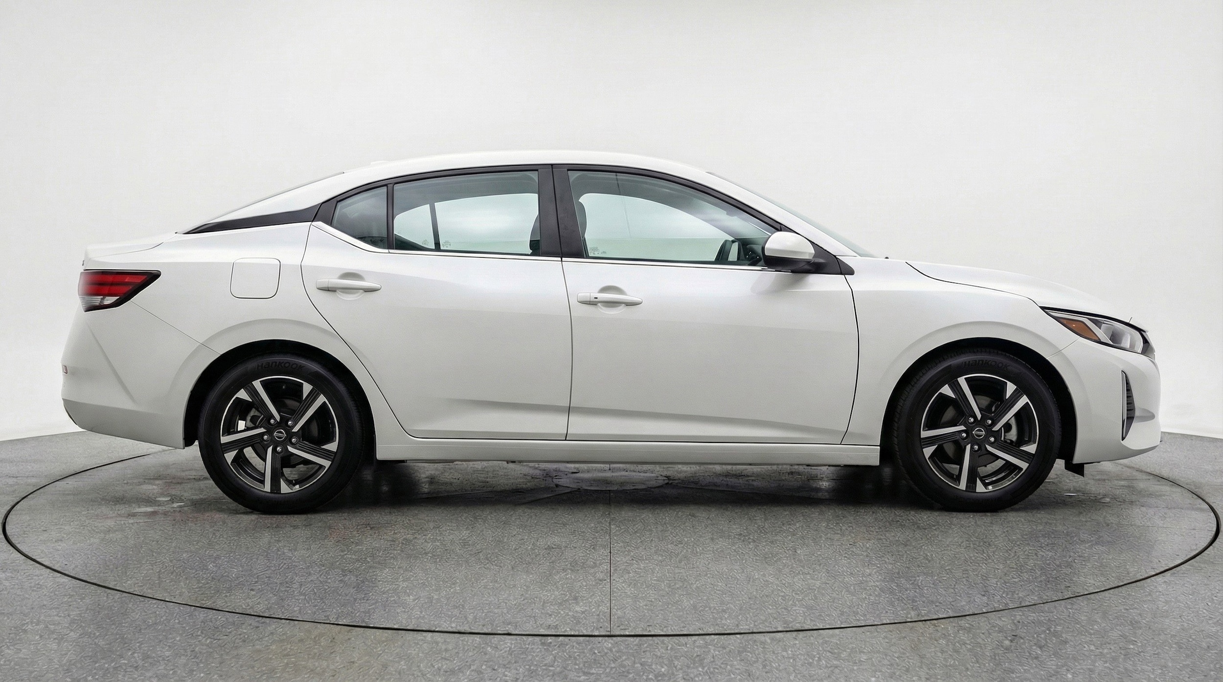 Thumbnail: 2025 Nissan Sentra - 11