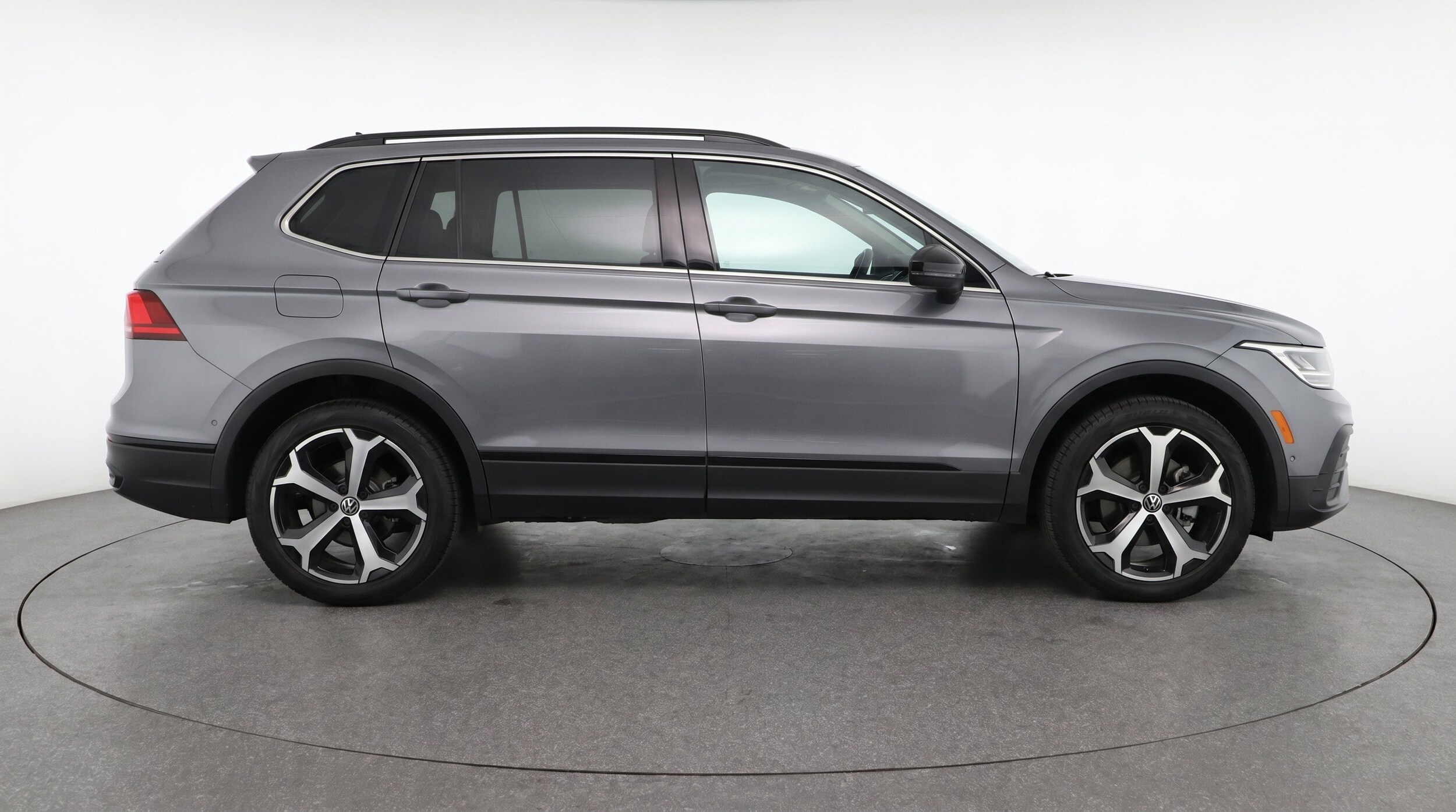 Thumbnail: 2026 Volkswagen Tiguan - 11