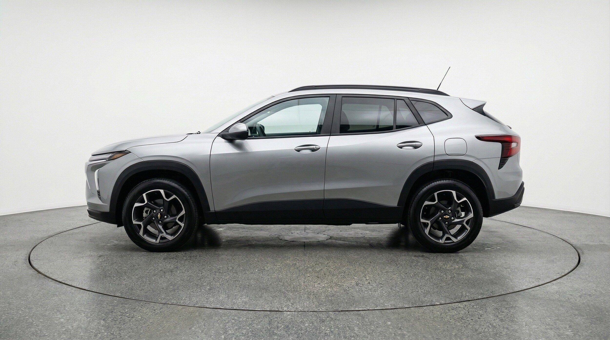 Thumbnail: 2025 Chevrolet Trax - 5