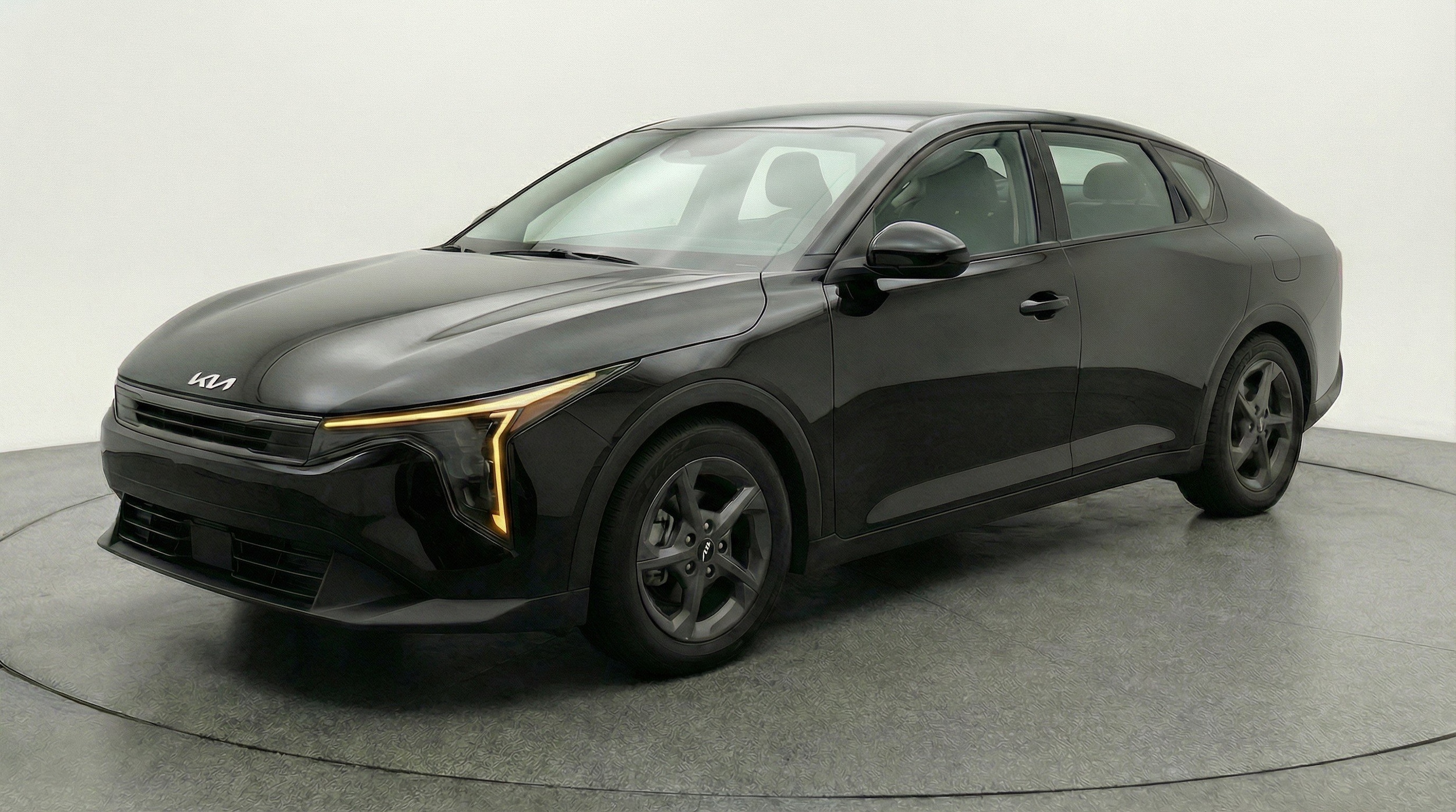 Thumbnail: 2025 Kia K4 - 3