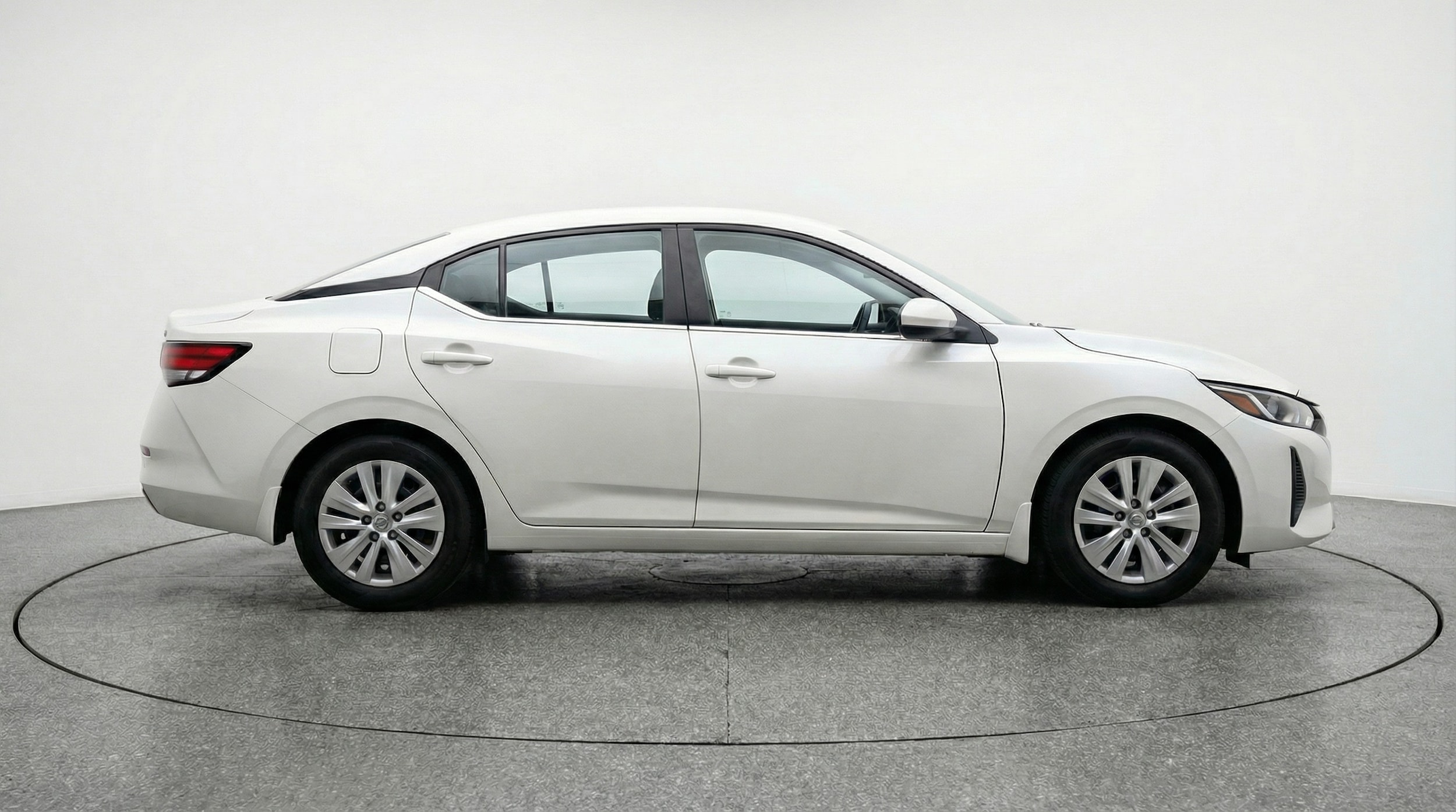 Thumbnail: 2025 Nissan Sentra - 8