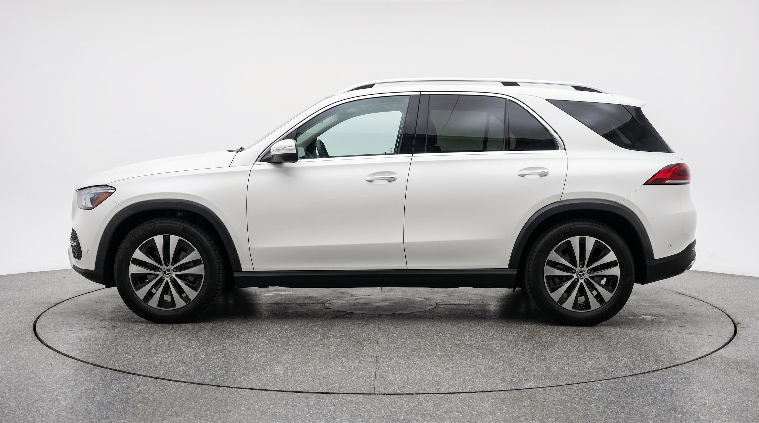 Thumbnail: 2026 Mercedes-Benz GLE - 5