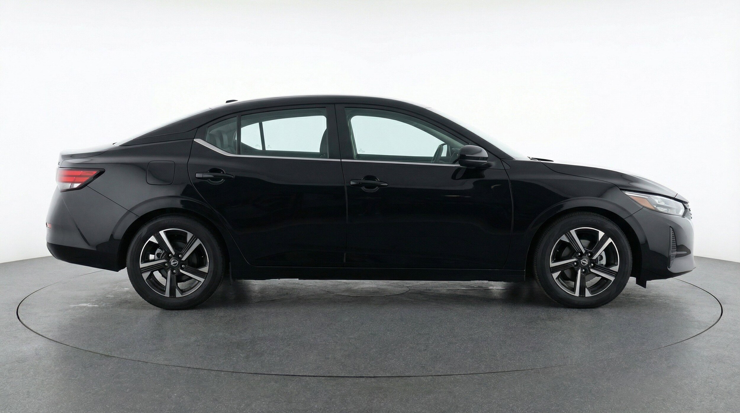 Thumbnail: 2025 Nissan Sentra - 11