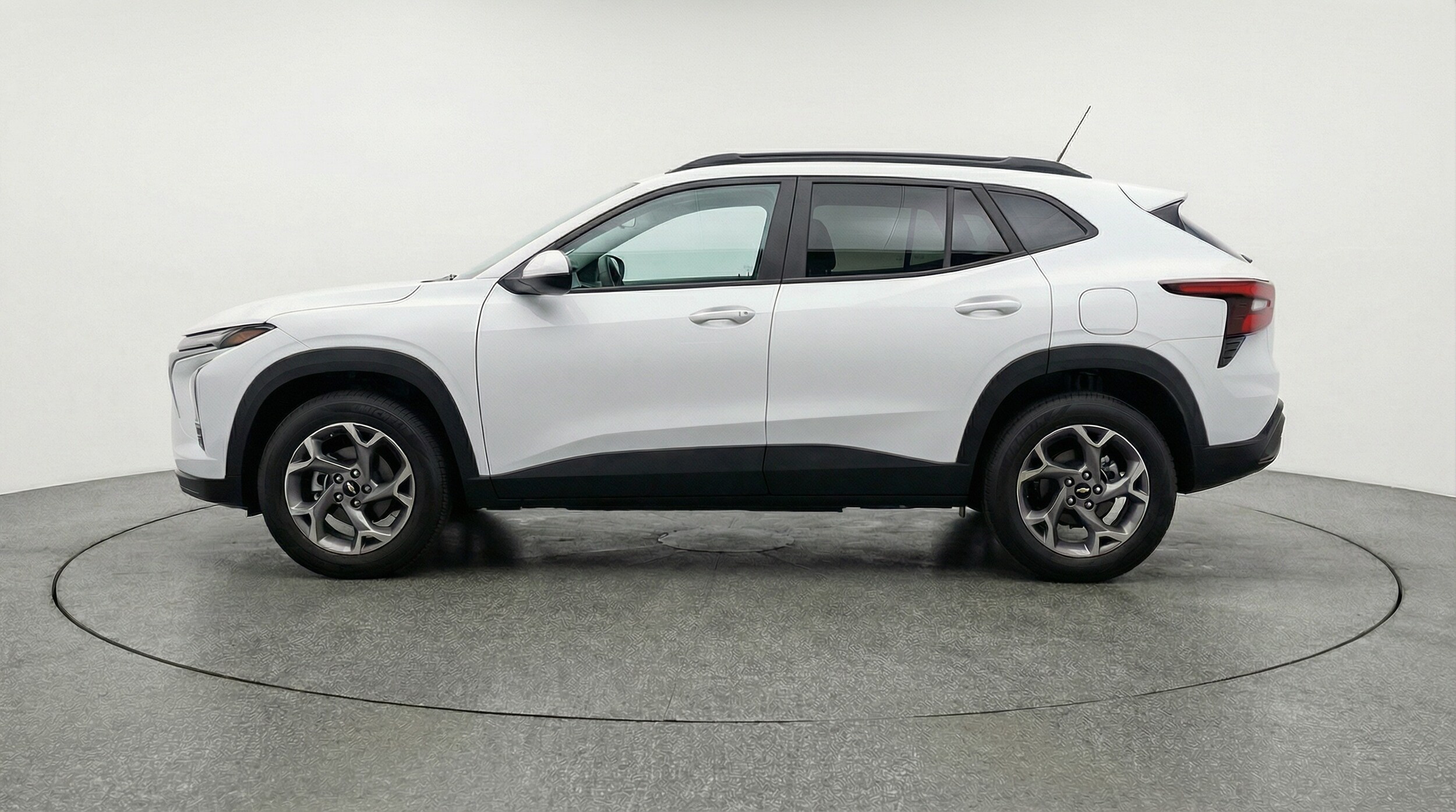 Thumbnail: 2025 Chevrolet Trax - 4