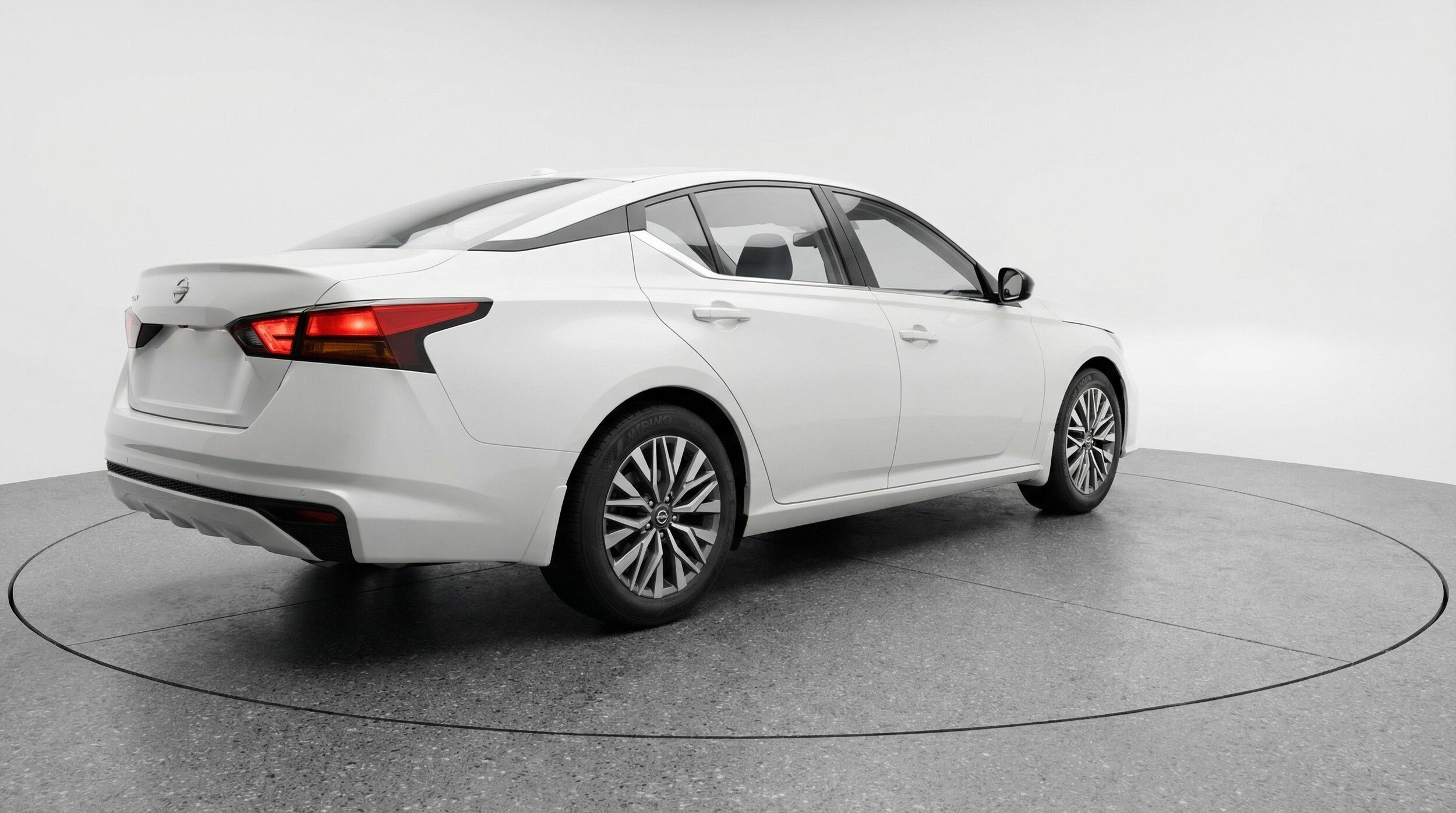 Thumbnail: 2025 Nissan Altima - 9