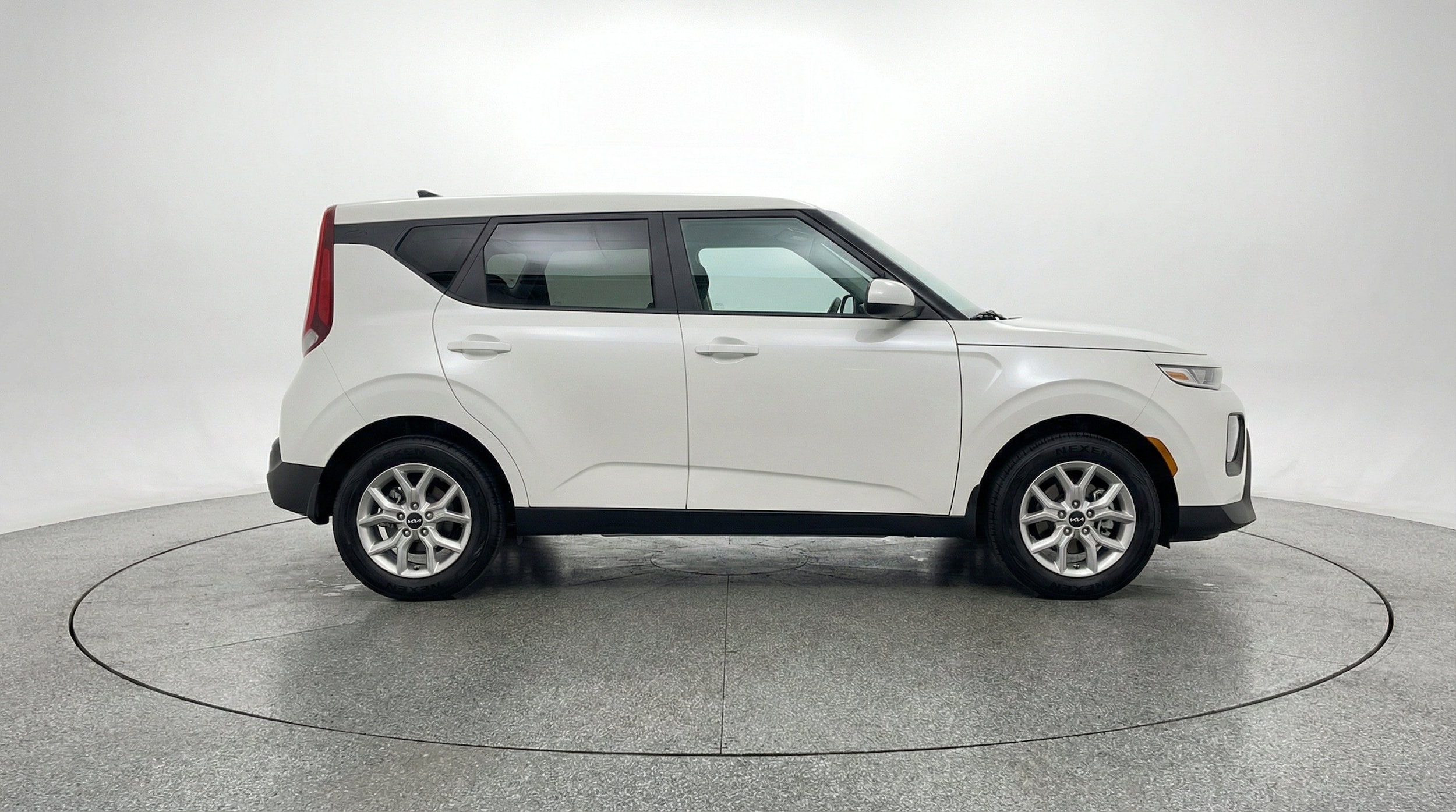 Thumbnail: 2025 Kia Soul - 11