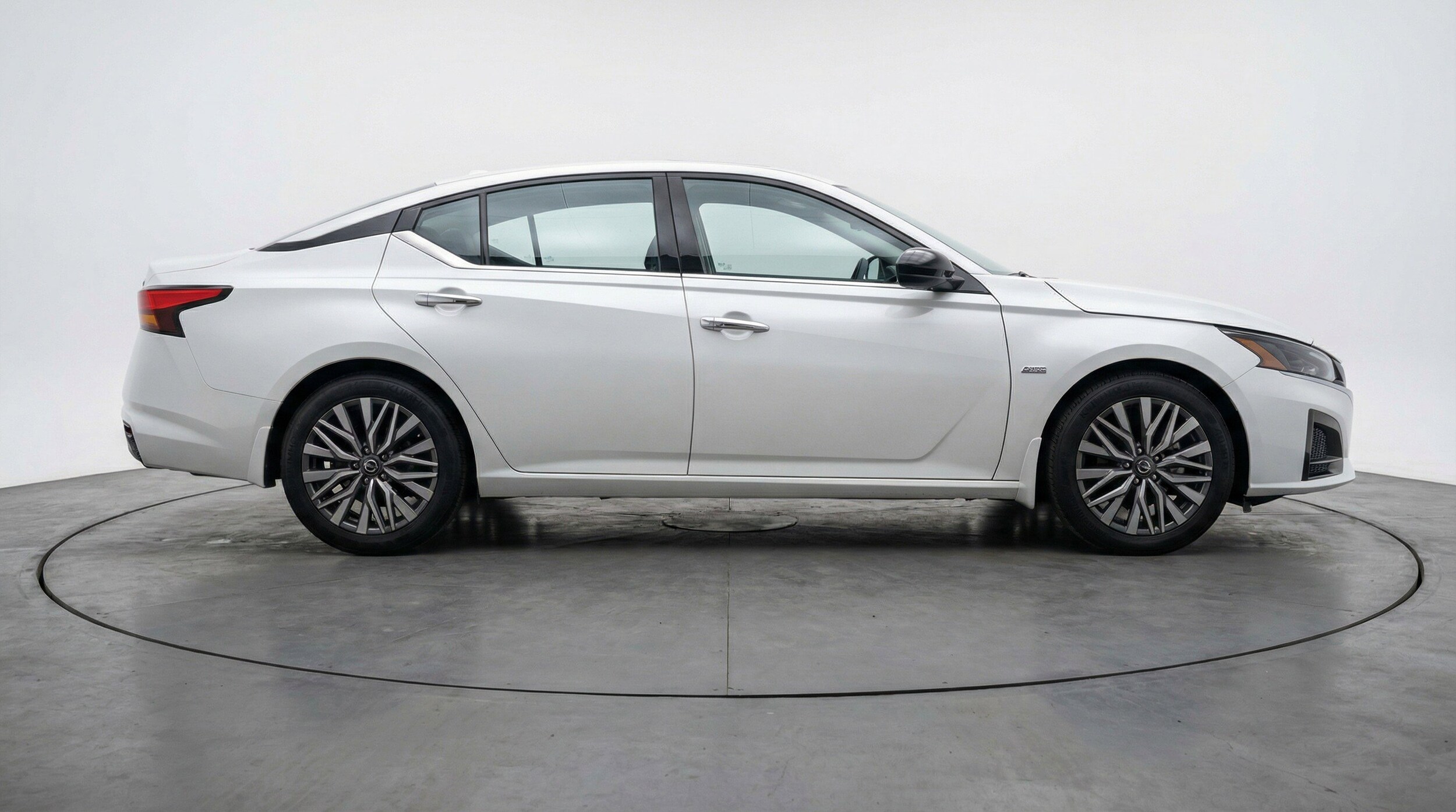 Thumbnail: 2025 Nissan Altima - 11