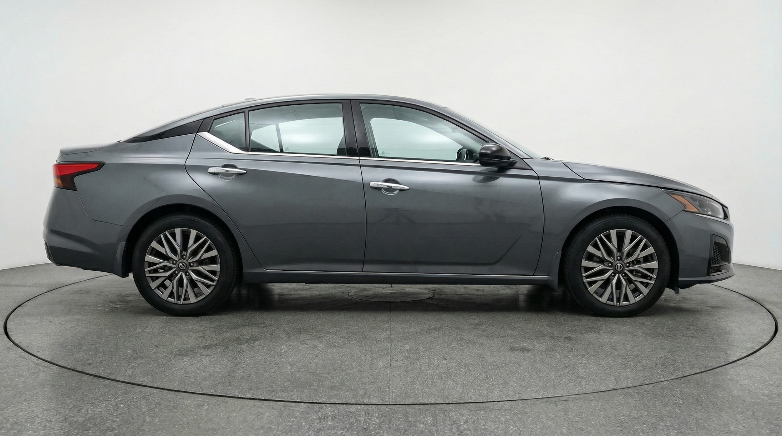 Thumbnail: 2025 Nissan Altima - 8