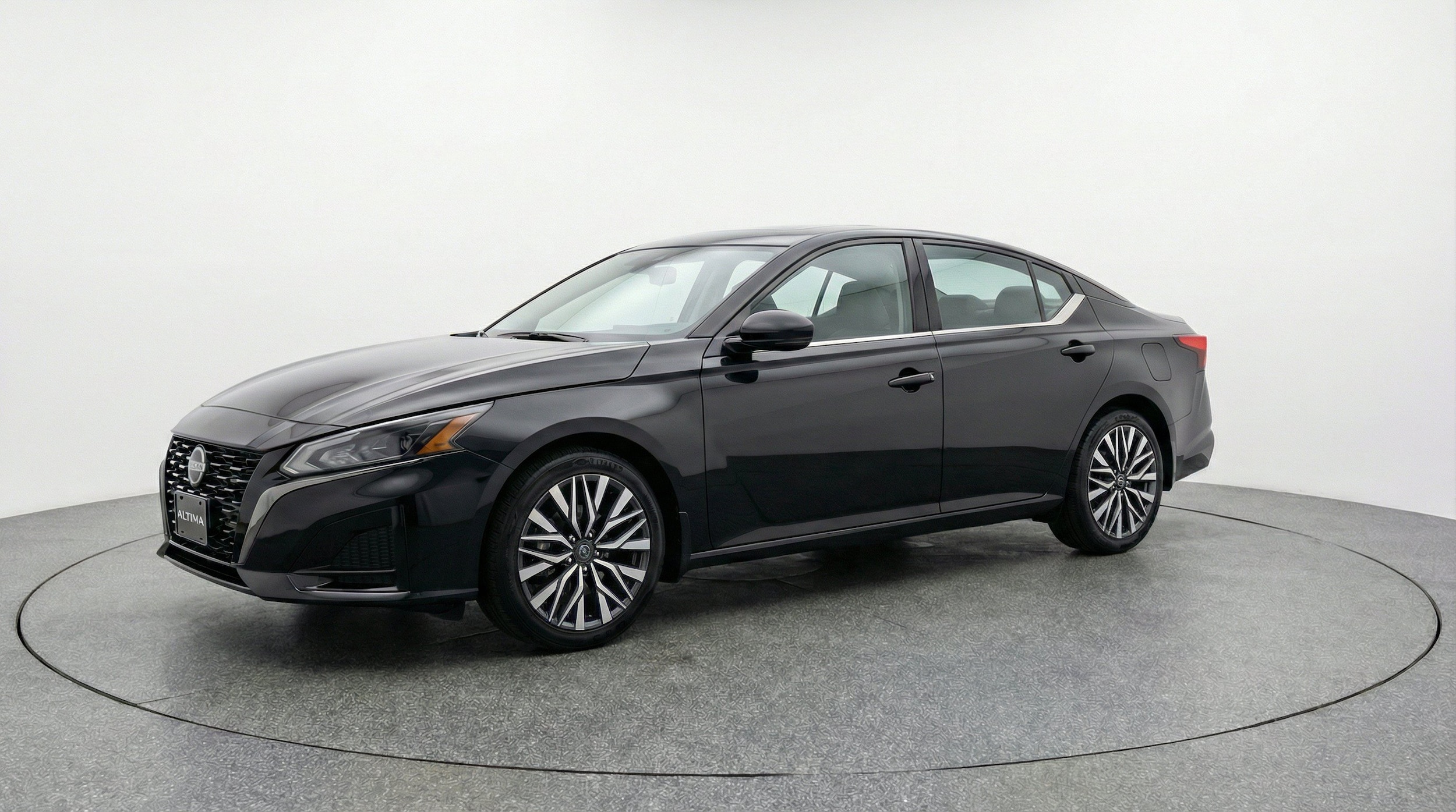 Thumbnail: 2025 Nissan Altima - 3