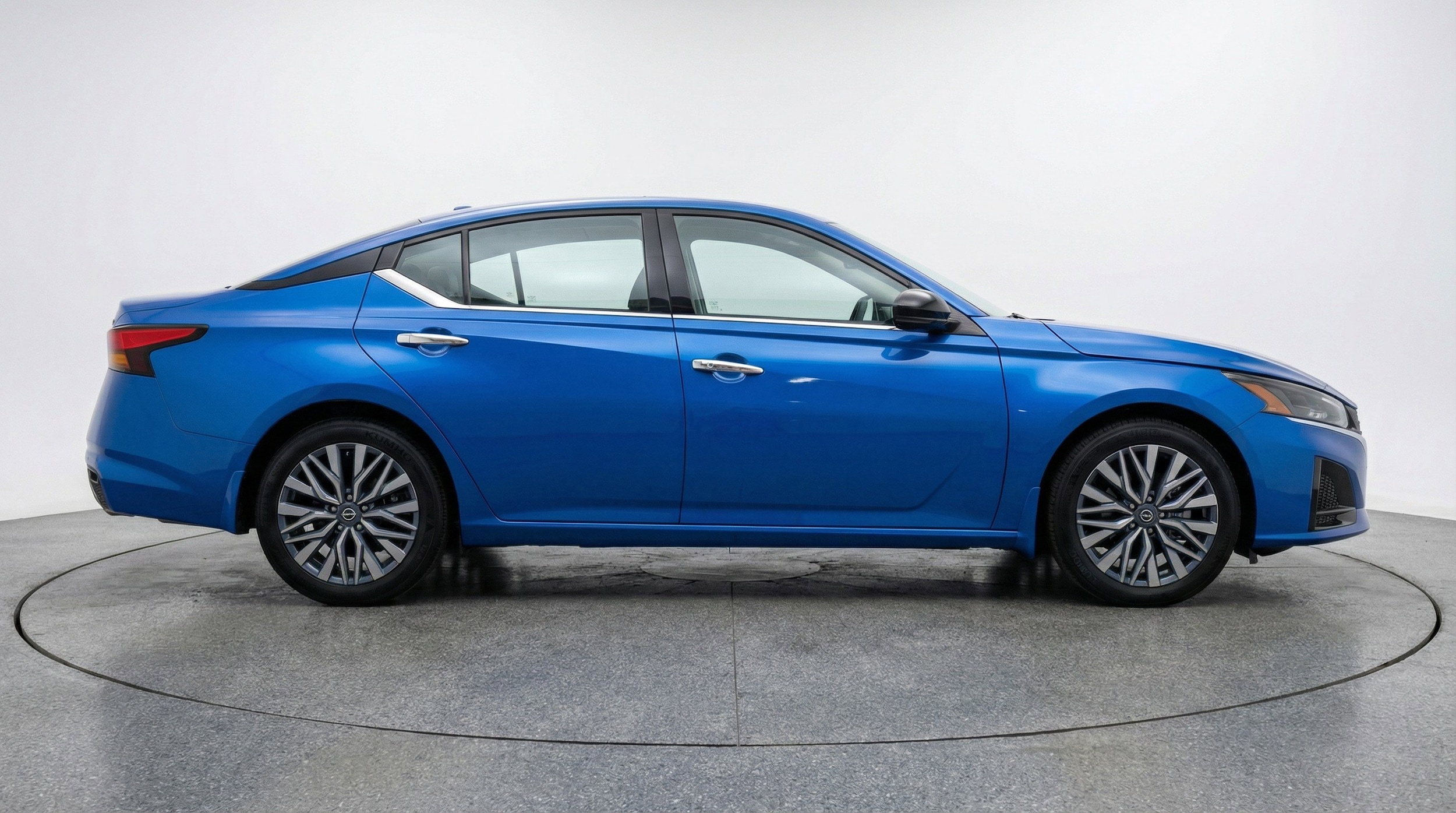Thumbnail: 2025 Nissan Altima - 11