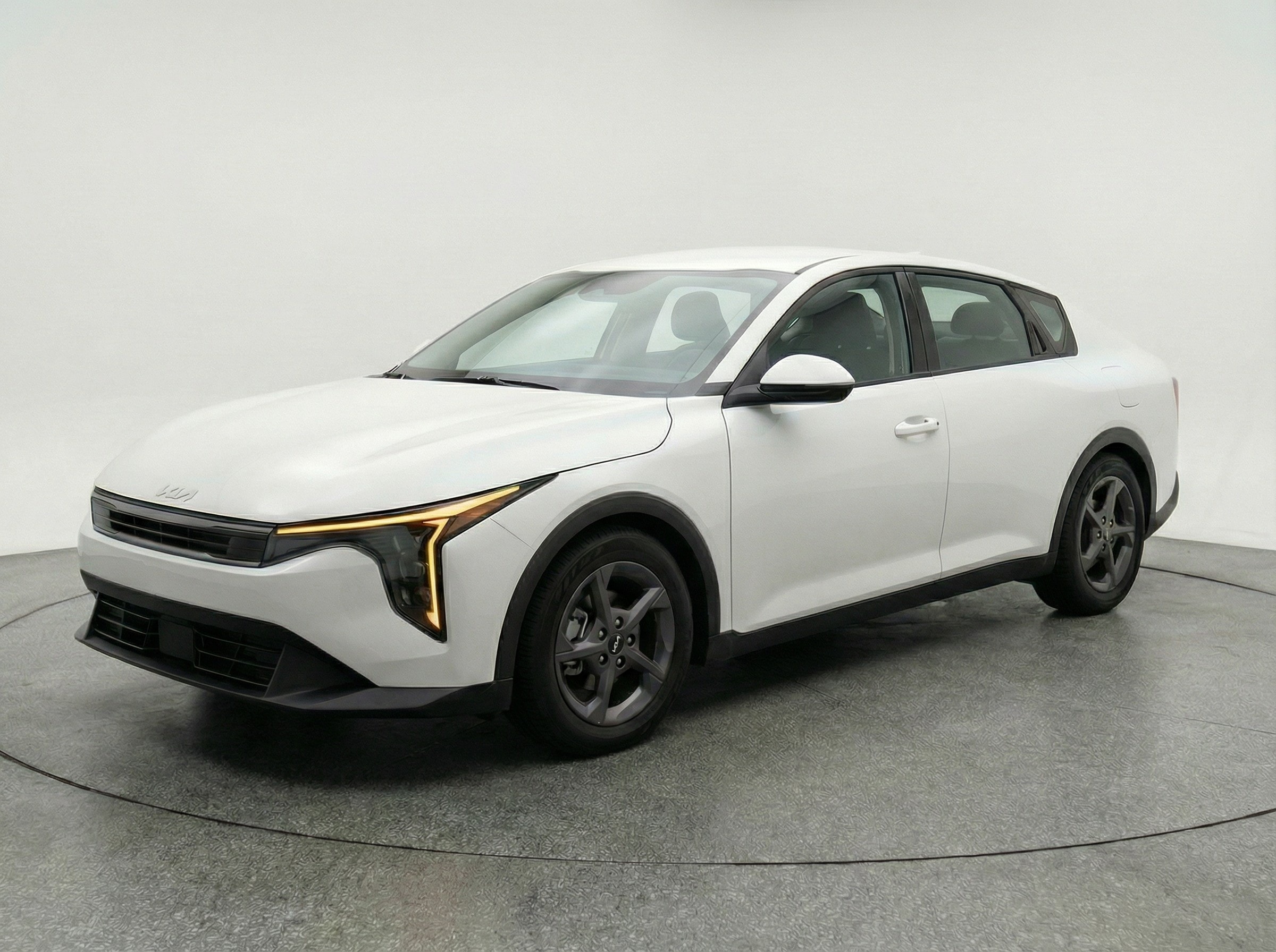 Thumbnail: 2025 Kia K4 - 3