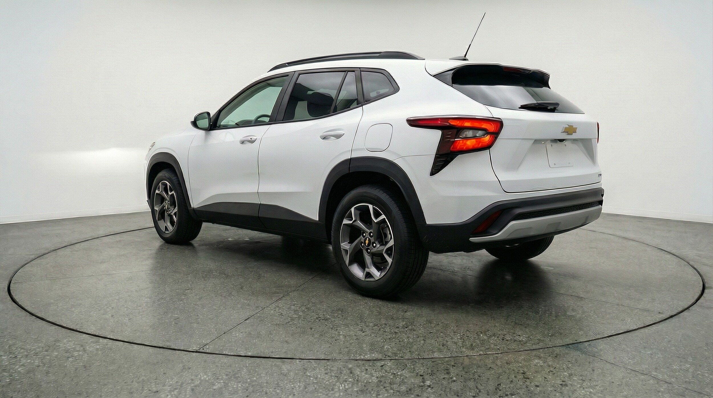 Thumbnail: 2025 Chevrolet Trax - 5