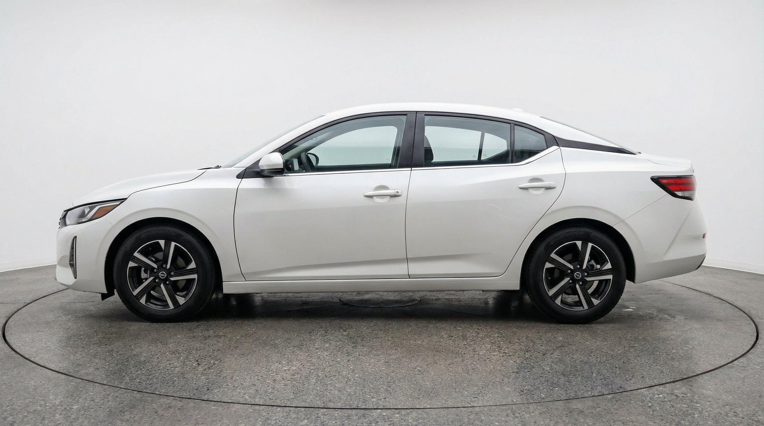 Thumbnail: 2025 Nissan Sentra - 5