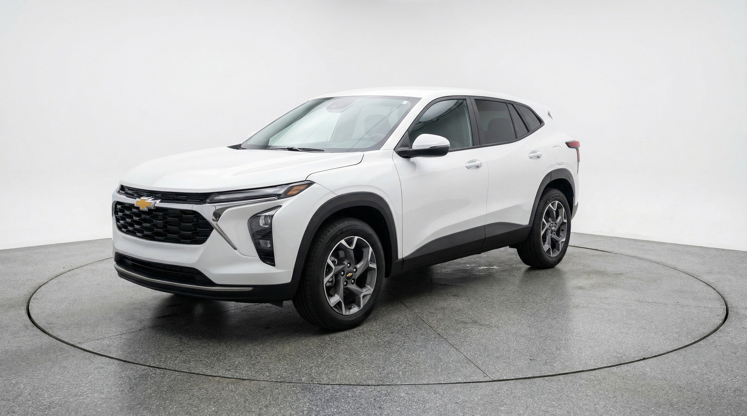 Thumbnail: 2025 Chevrolet Trax - 3