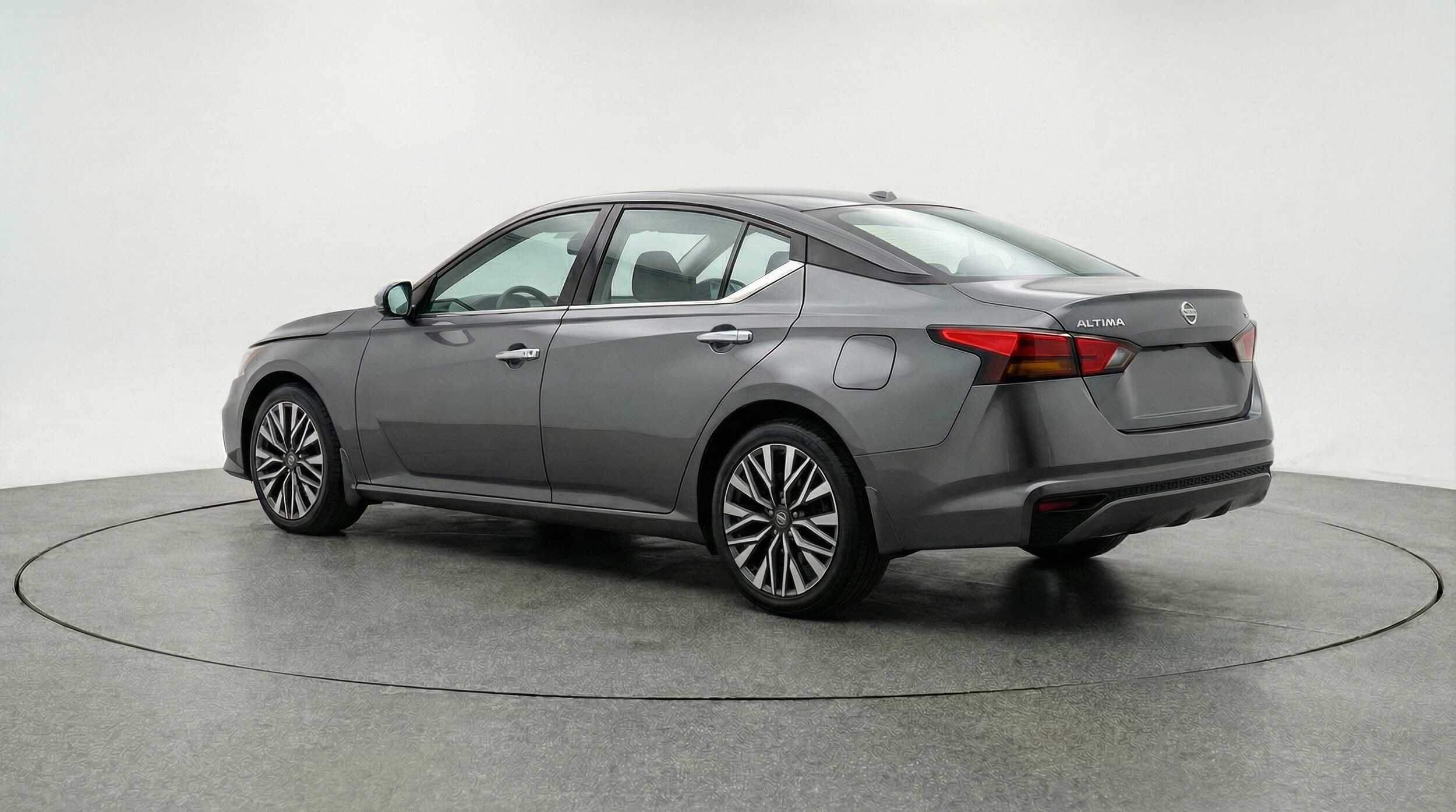 Thumbnail: 2025 Nissan Altima - 5