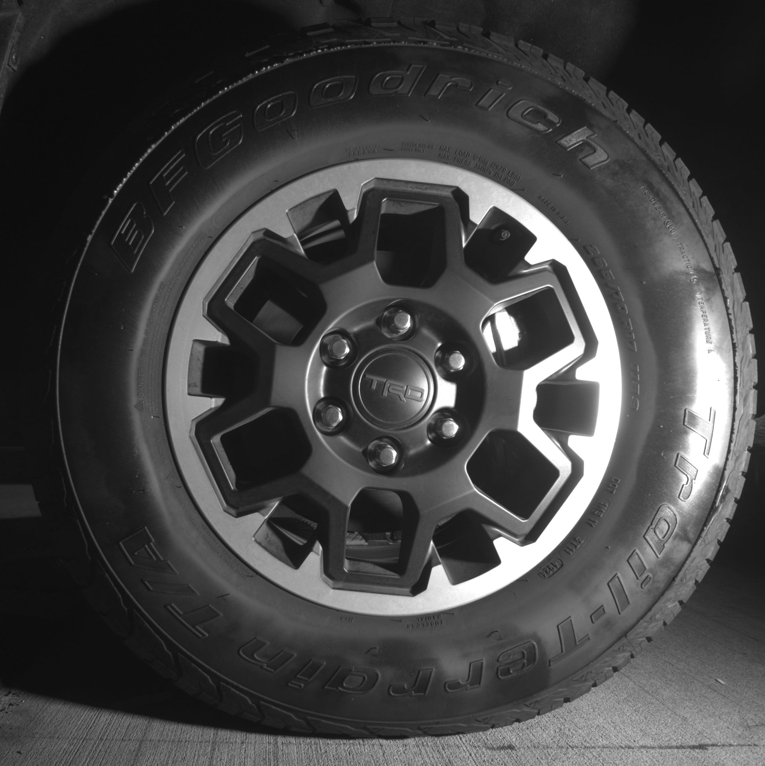 Thumbnail: 2025 Toyota Tacoma - 12