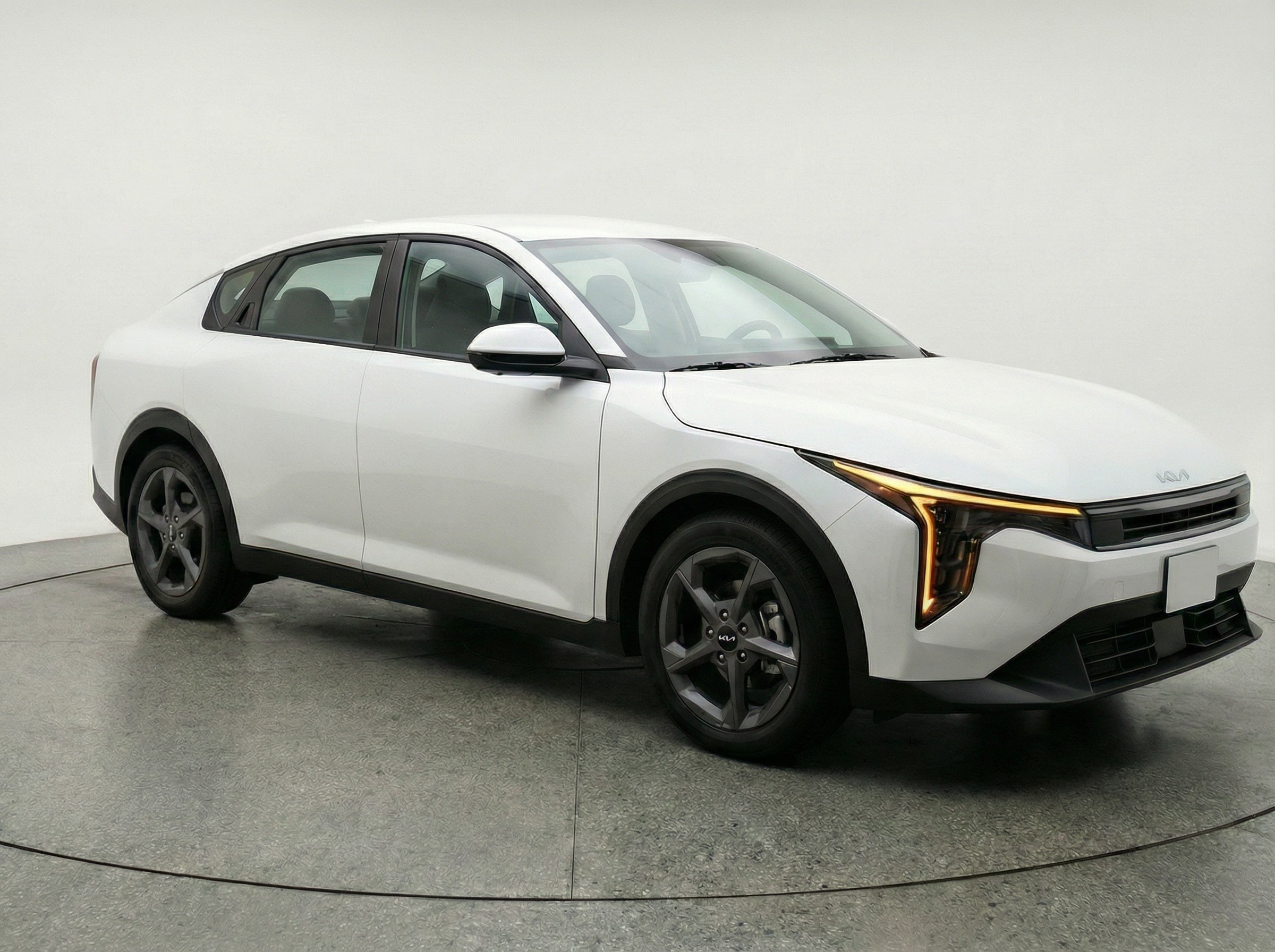 Thumbnail: 2025 Kia K4 - 1