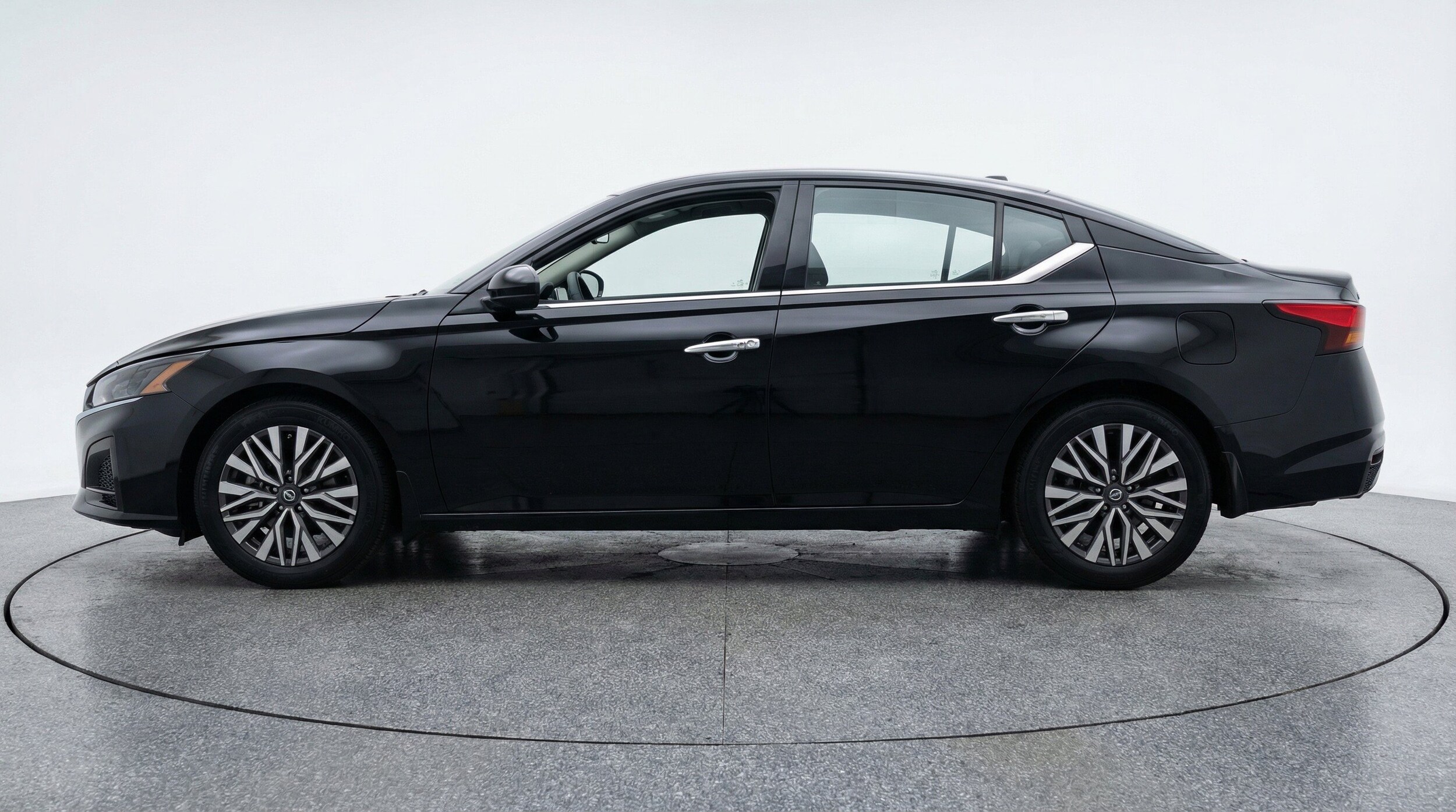 Thumbnail: 2026 Nissan Altima - 5