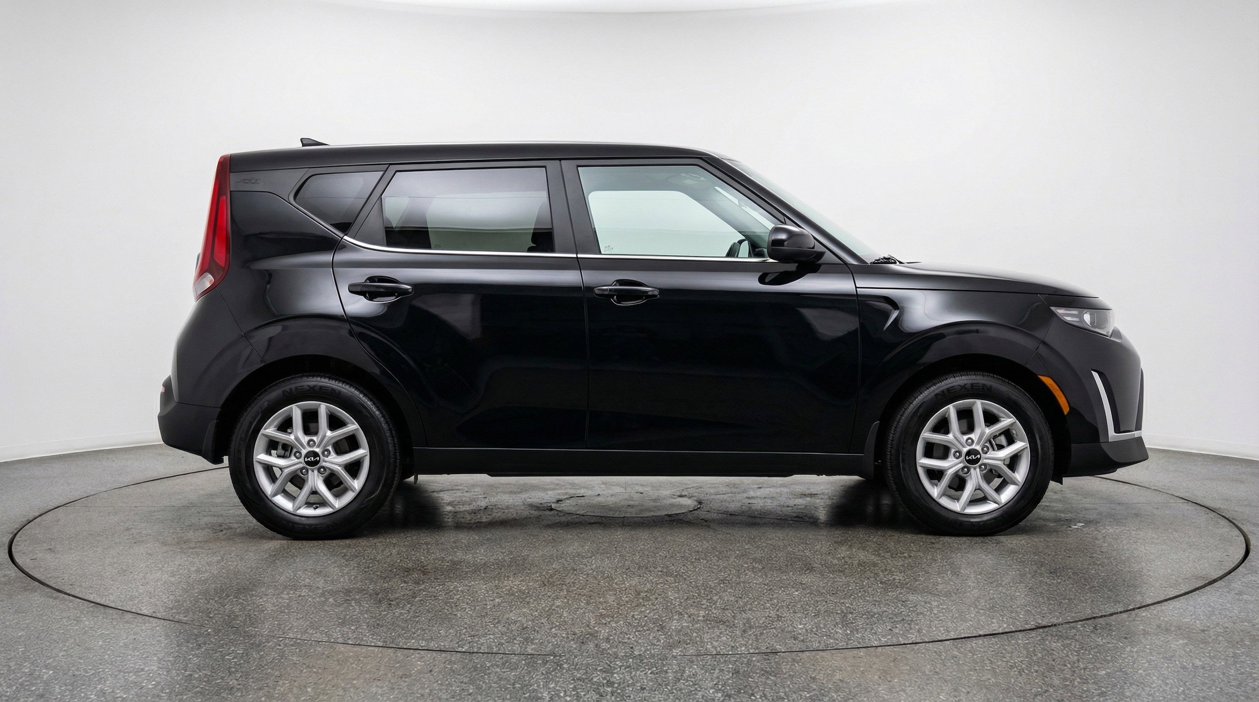 Thumbnail: 2025 Kia Soul - 11