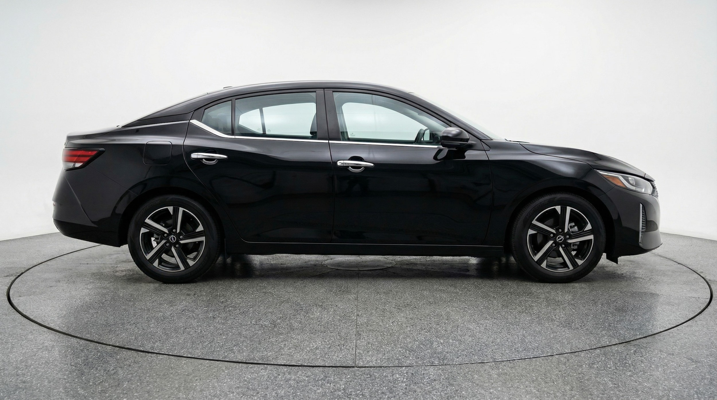 Thumbnail: 2025 Nissan Sentra - 8