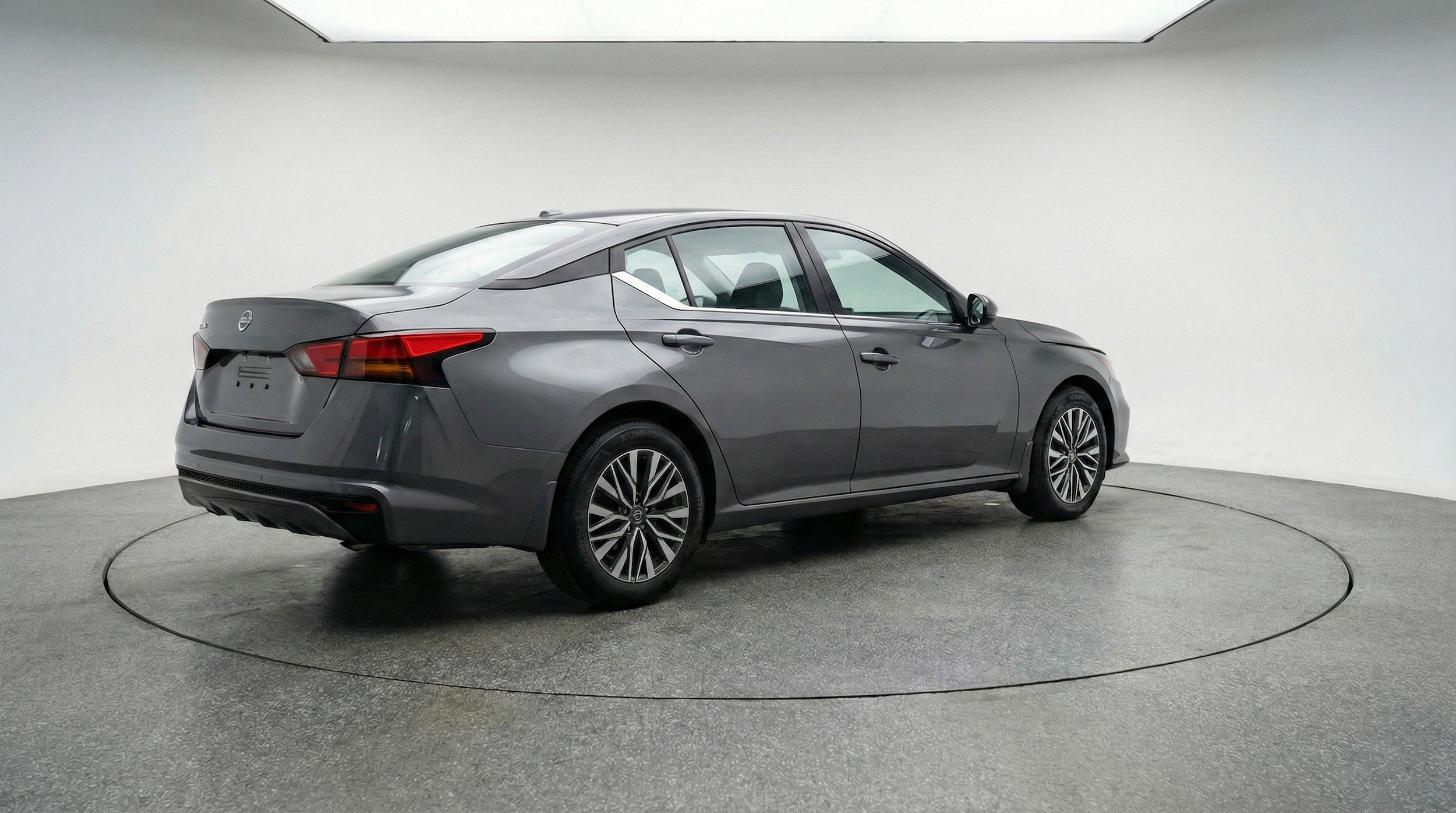 Thumbnail: 2025 Nissan Altima - 9
