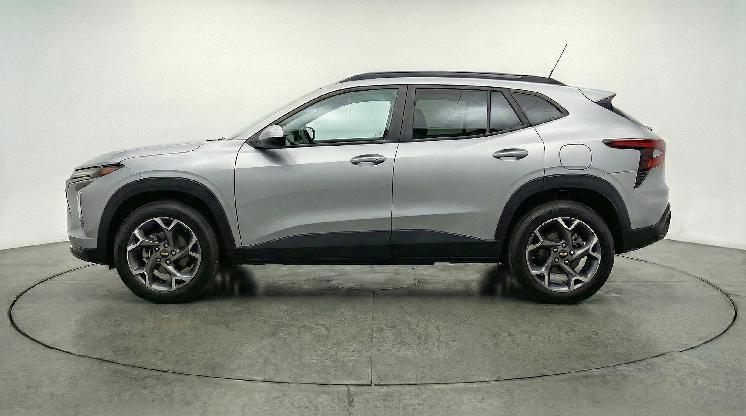 Thumbnail: 2025 Chevrolet Trax - 5